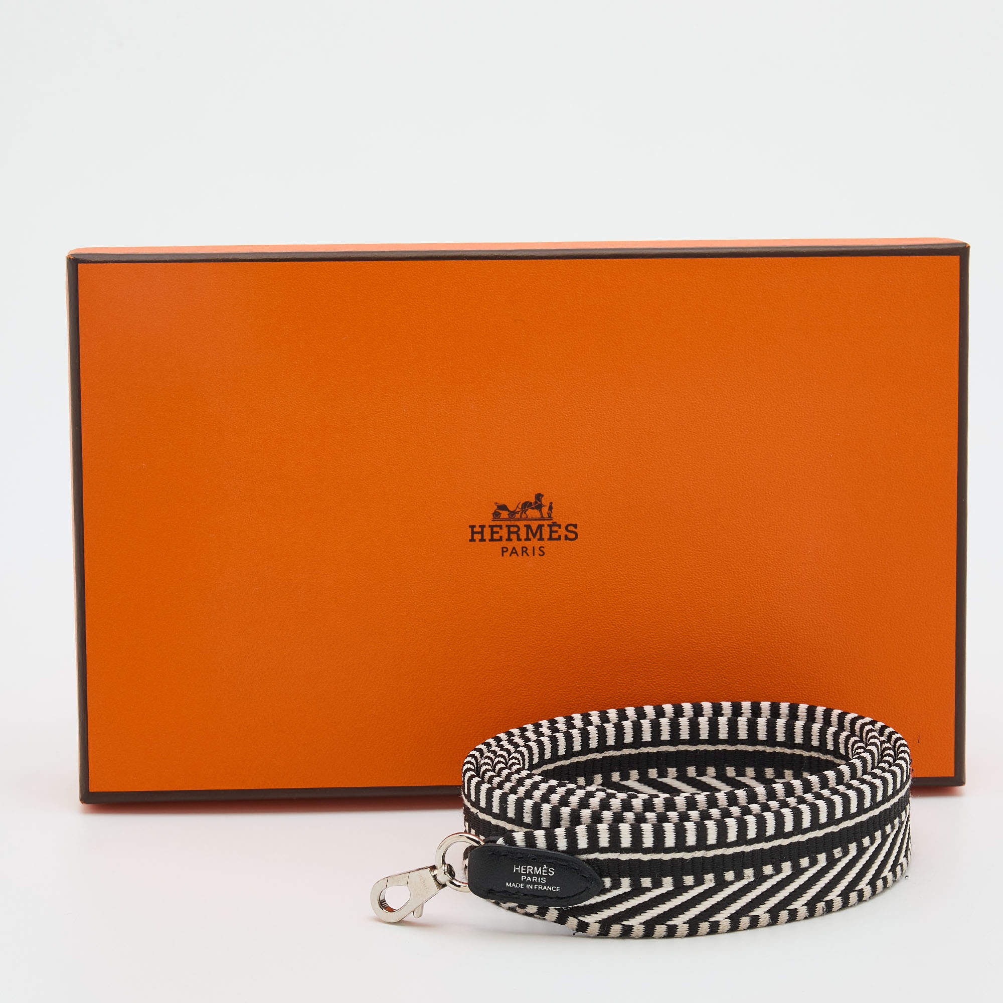 Hermes Black/Ecru Swift Leather And Toil Sangle Cavale 25mm Bag Strap Hermes