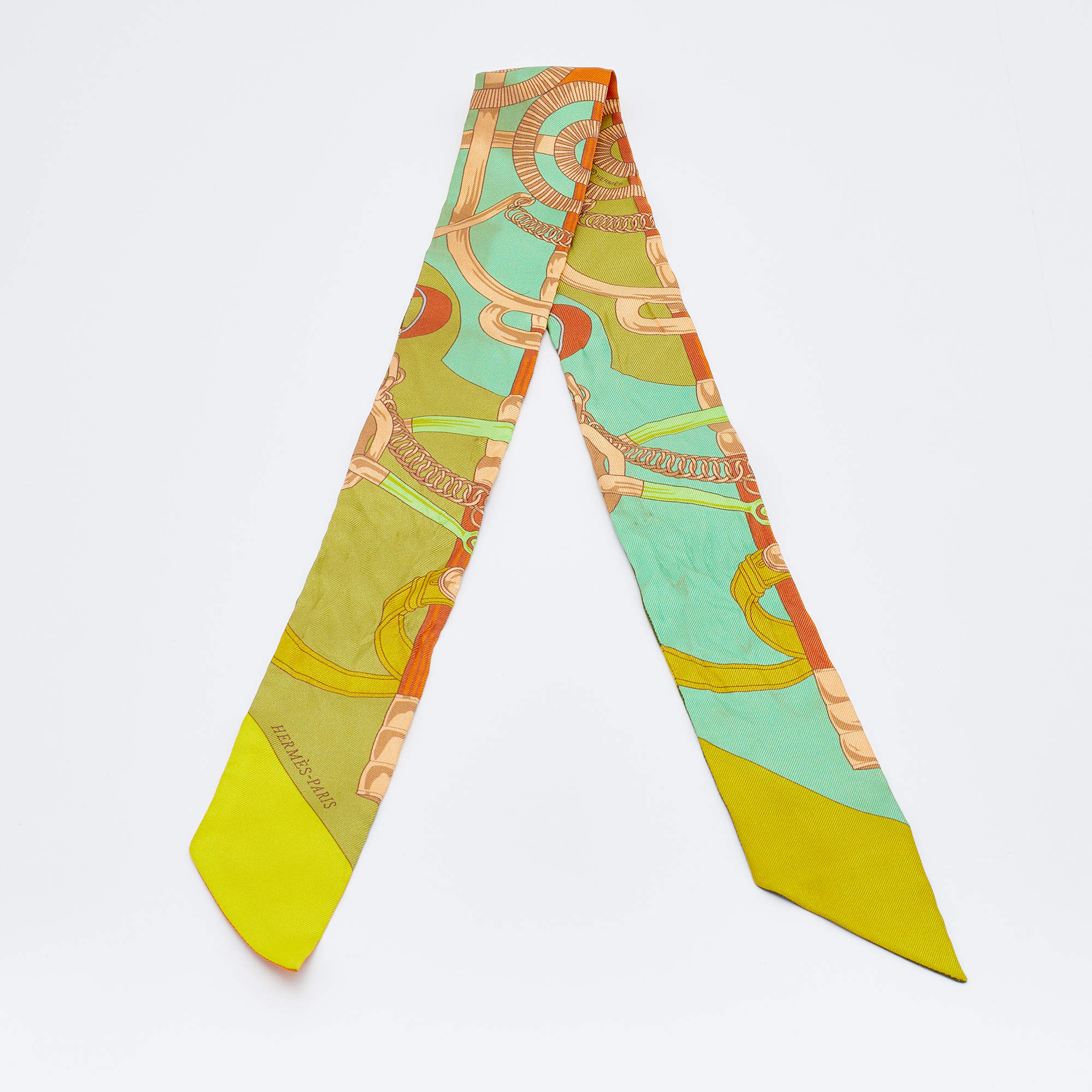 Pre Owned Hermès Green Eperon d'Or Silk Twilly