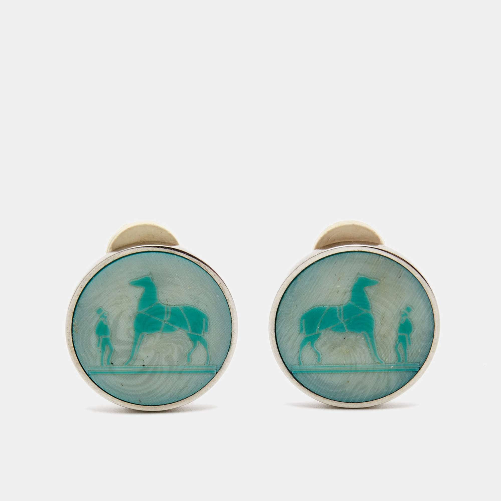 Pre Owned Hermès Vintage Caleche Composite Silver Tone Clip On Earrings