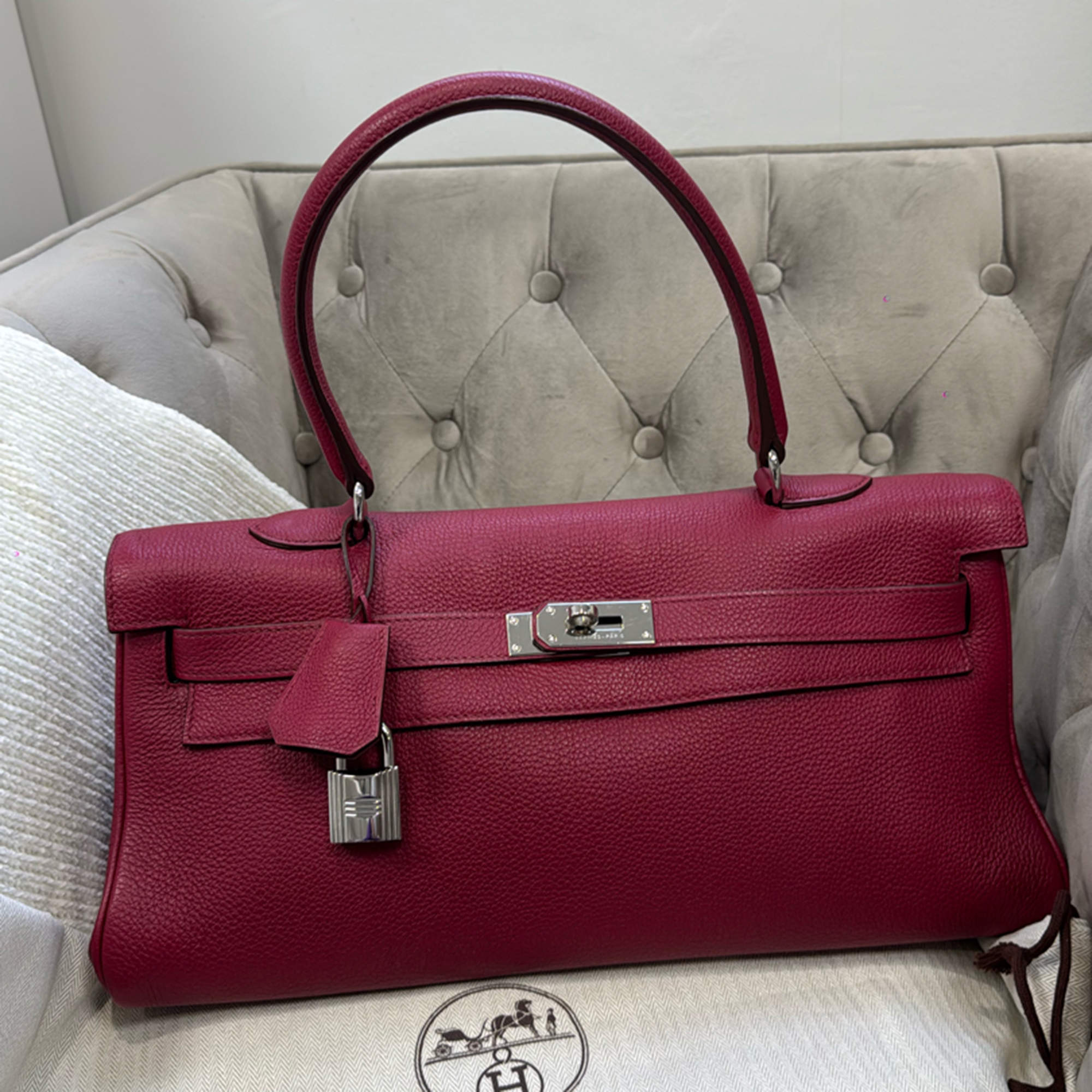 مملوكة مسبقًا Hermes Ruby Togo Kelly Shoulder Bag