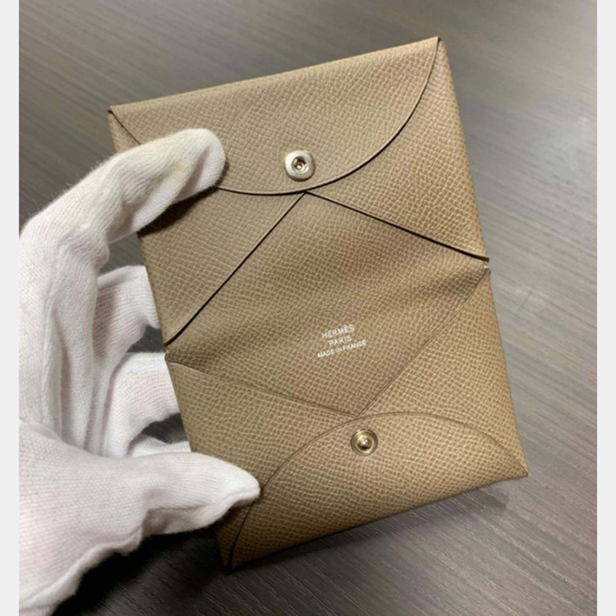 Pre Owned Hermes Beige Eutope Epsom Leather Calvi Card Case