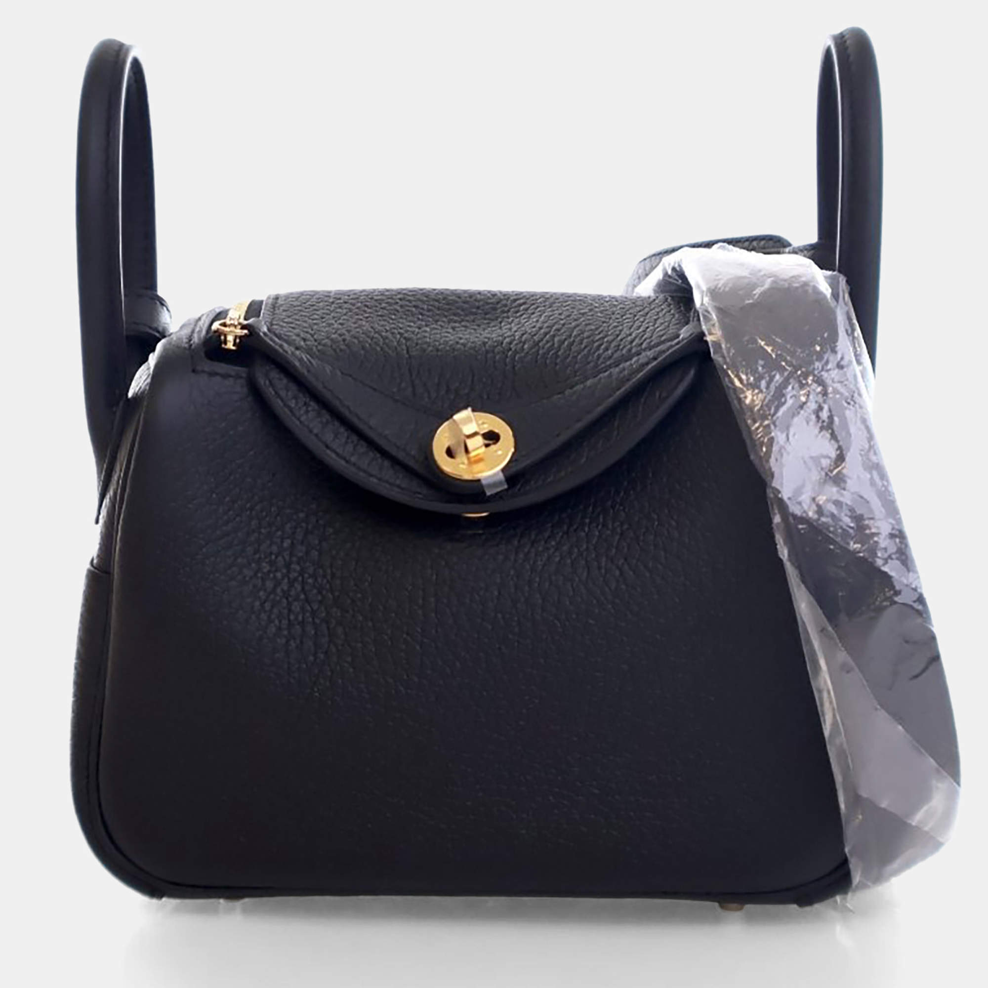 Pre Owned Hermes Noir Clemence Mini Lindy 20