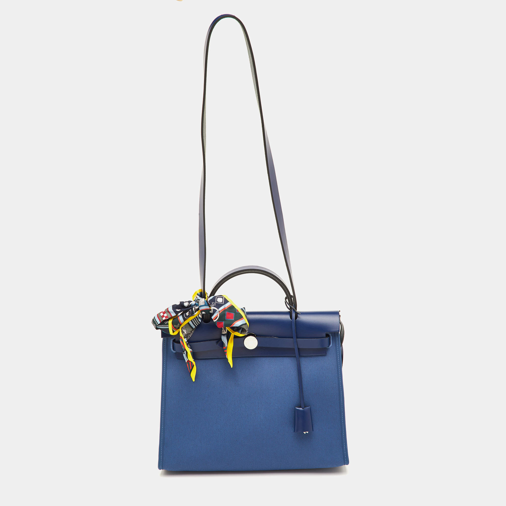 مملوكة مسبقًا Hermes Herbag Zip 31 Mykonos/Bleu Saphir Canvas and Vache Hunter Leather Bag