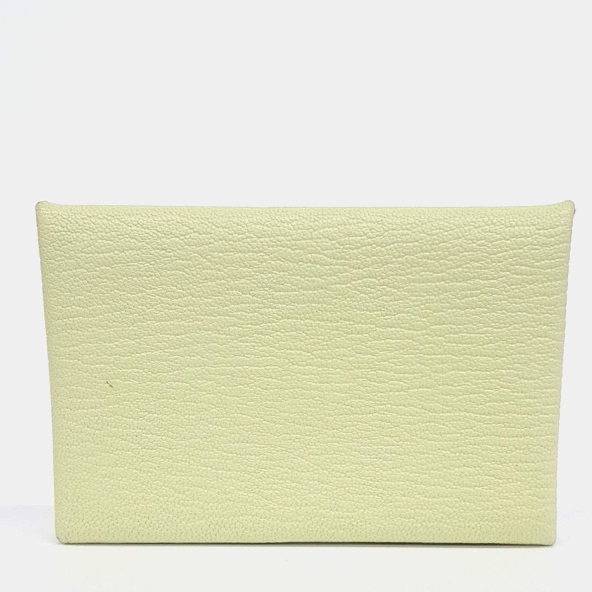 مملوكة مسبقًا Hermes Yellow Leather Calvi Card Holder
