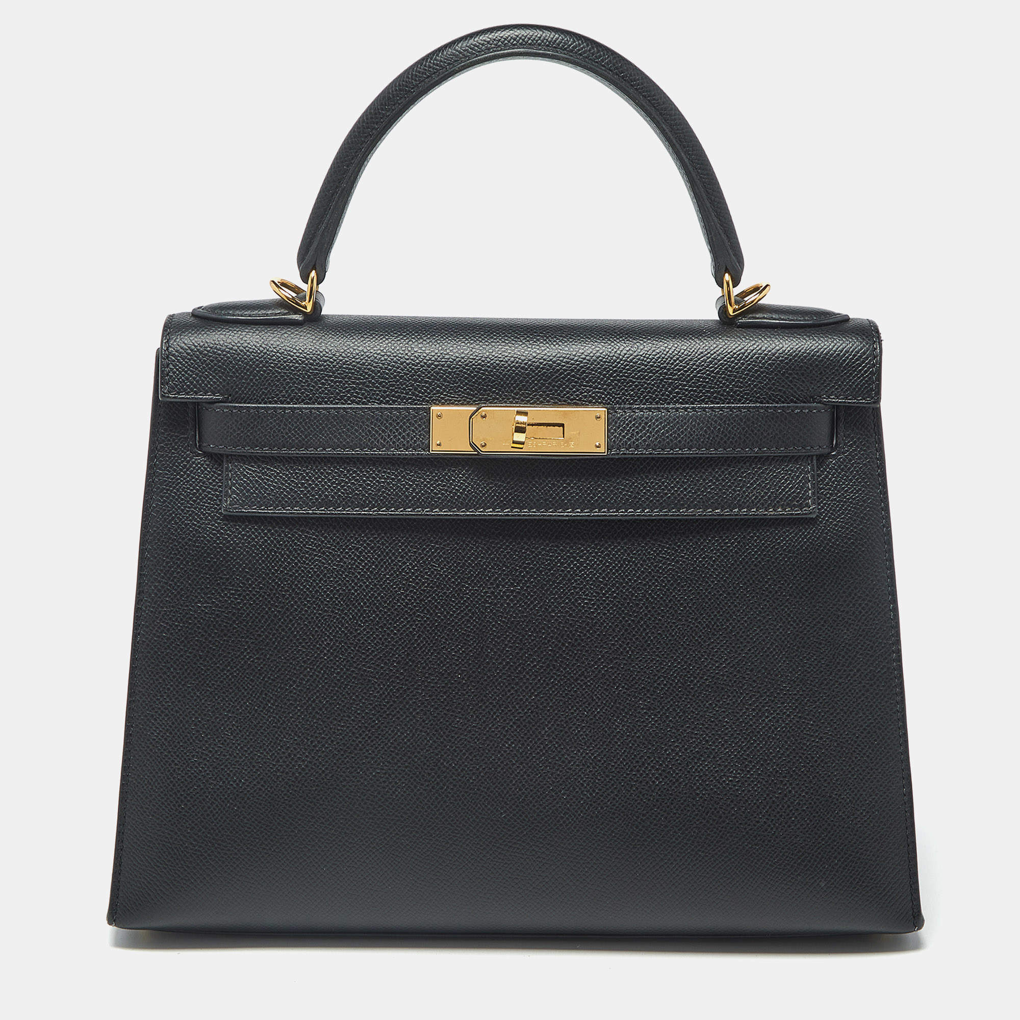 مملوكة مسبقًا Hermes Kelly Sellier 28 Gold Finish Noir Epsom Leather Top Handle Bag