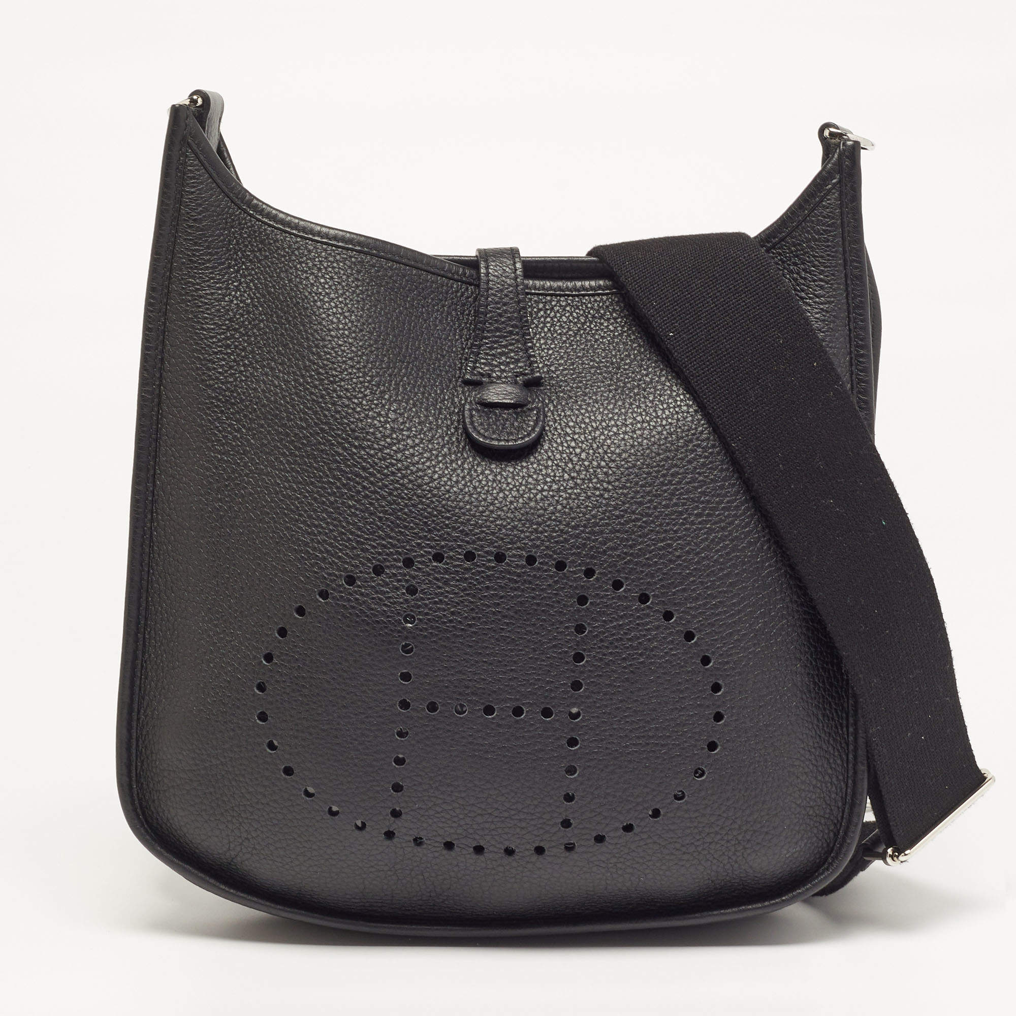 Pre Owned Hermes Evelyne III PM Noir Taurillon Clemence Leather Shoulder Bag