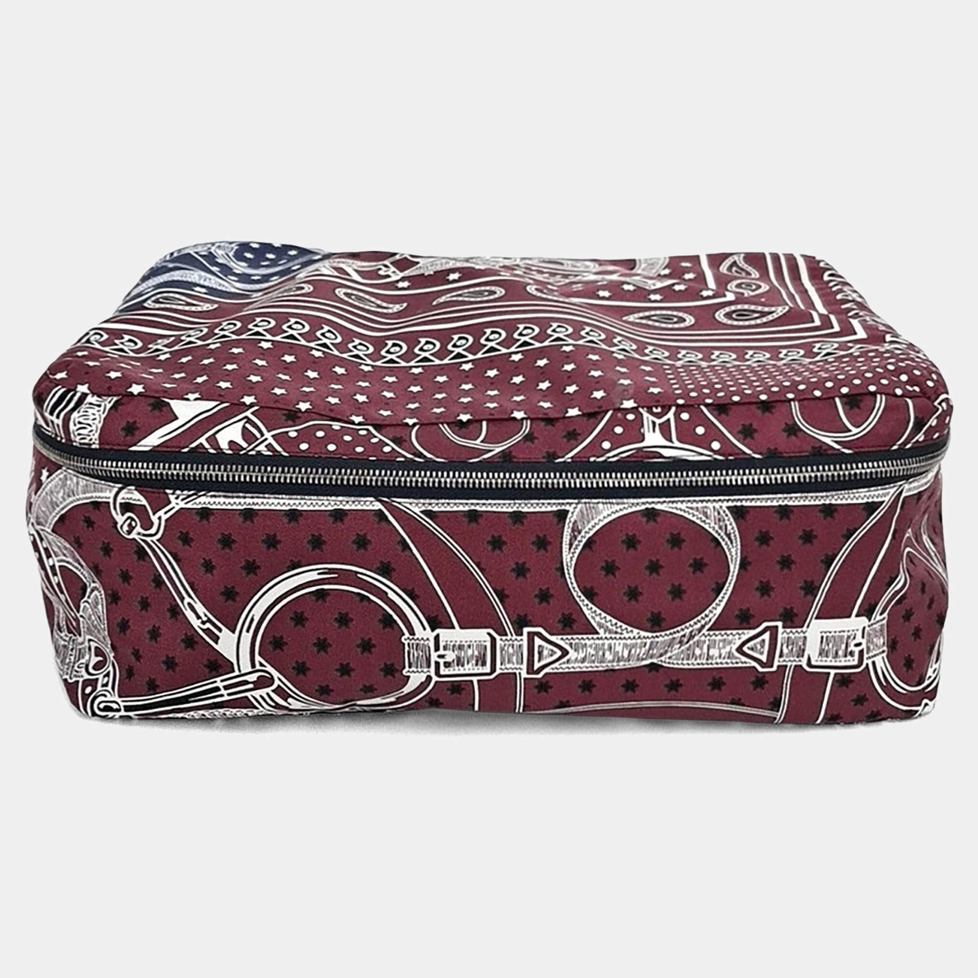 مملوكة مسبقًا Hermes Multicolor Silk Travel Cube Pouch PM