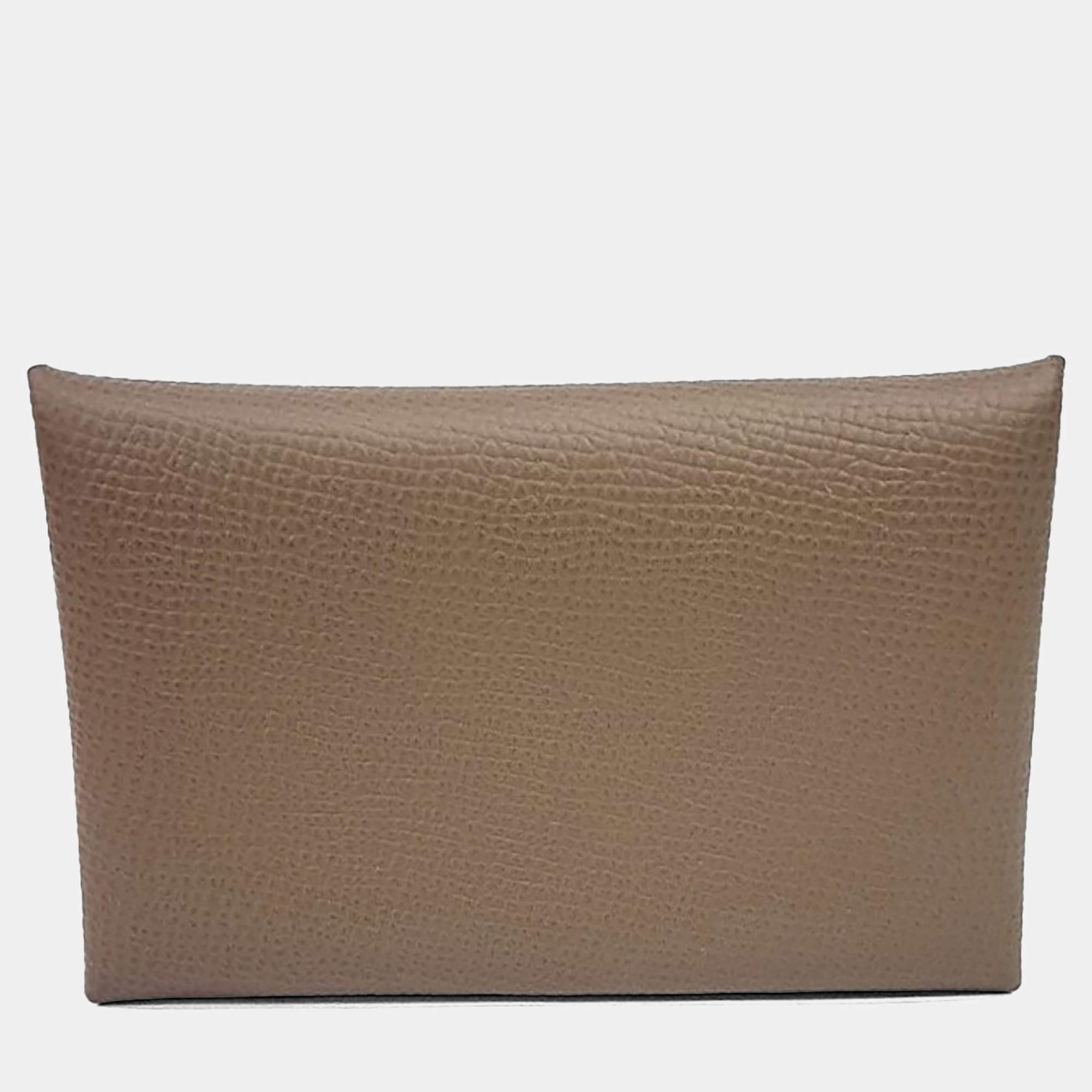 مملوكة مسبقًا Hermes Brown Leather Calvi Card Holder (B)