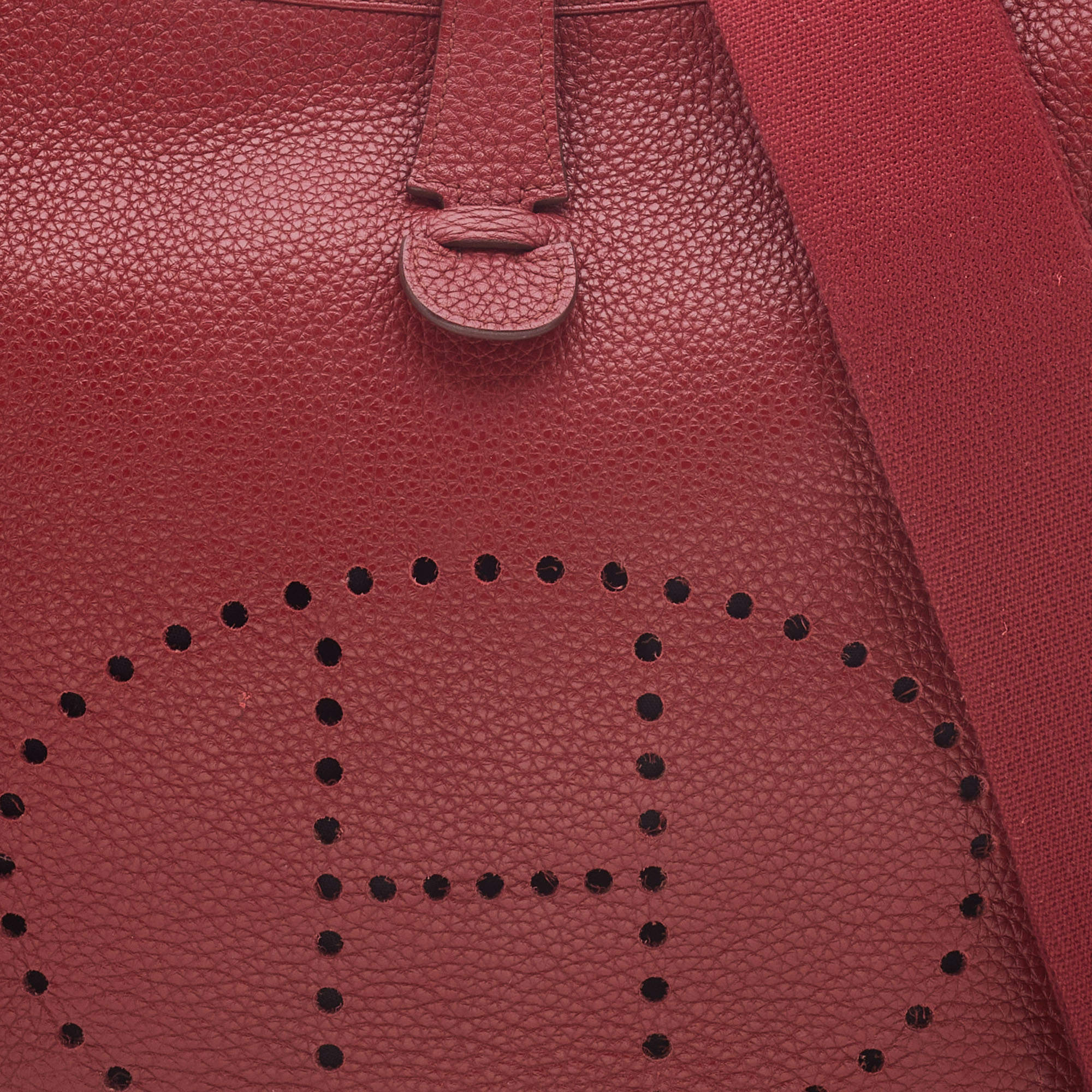 Hermès Rouge Garance Evelyne III PM Bag Leather ref.1035249 - Joli Closet