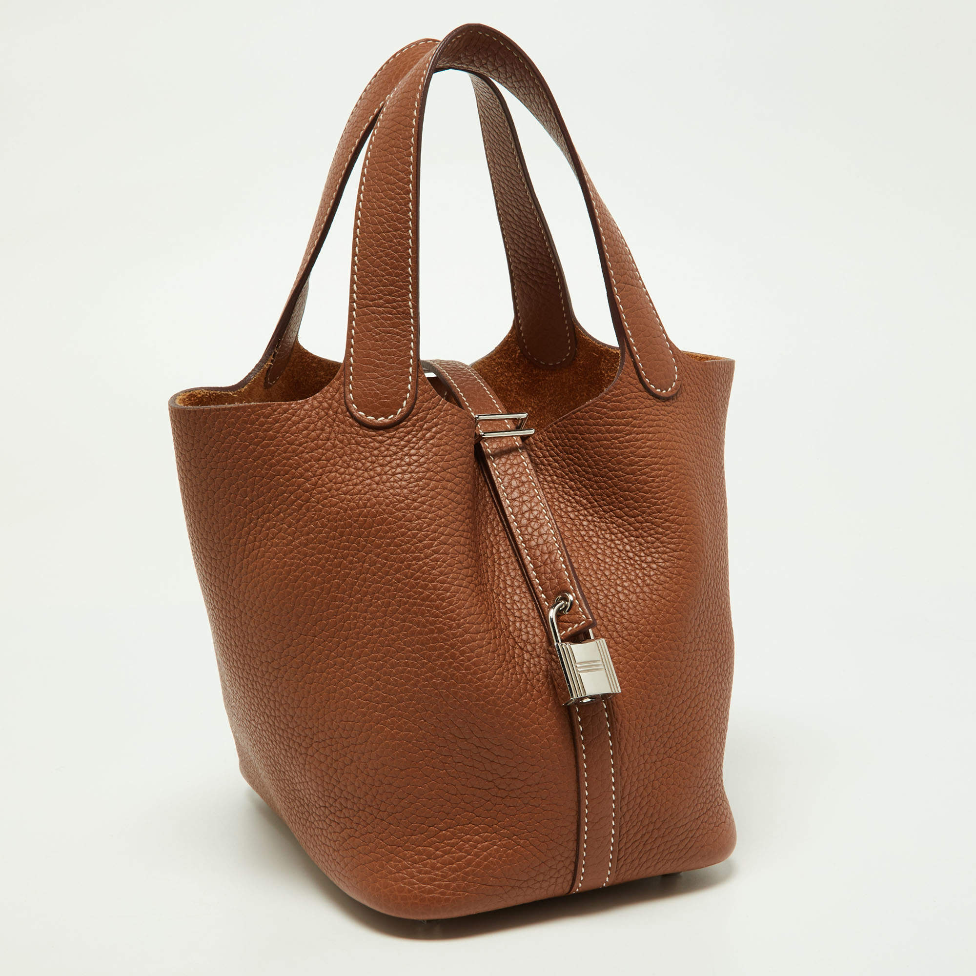 Picotin leather tote Hermès Gold in Leather - 34120885