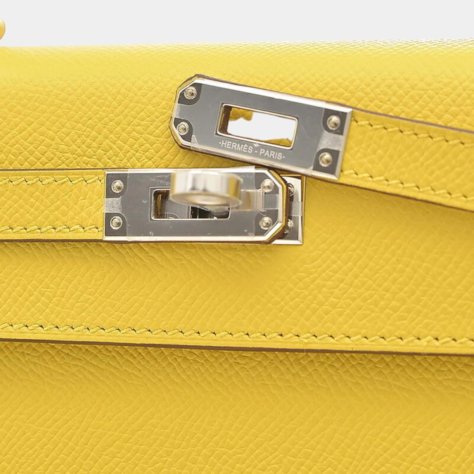 Hermes Kelly 25 outside stitching Epson Jaune naple silver hardware U  engraved Hermes