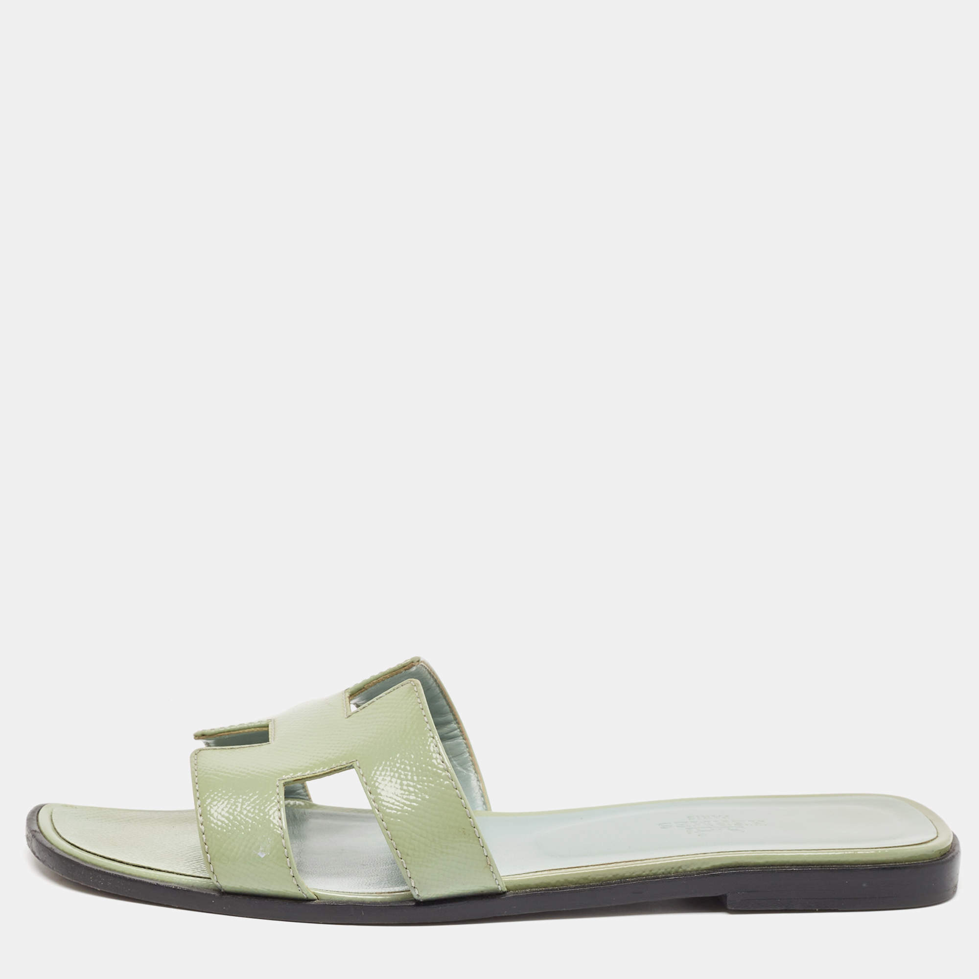 Hermes Green Patent Leather Oran Flat Slides Size 38.5