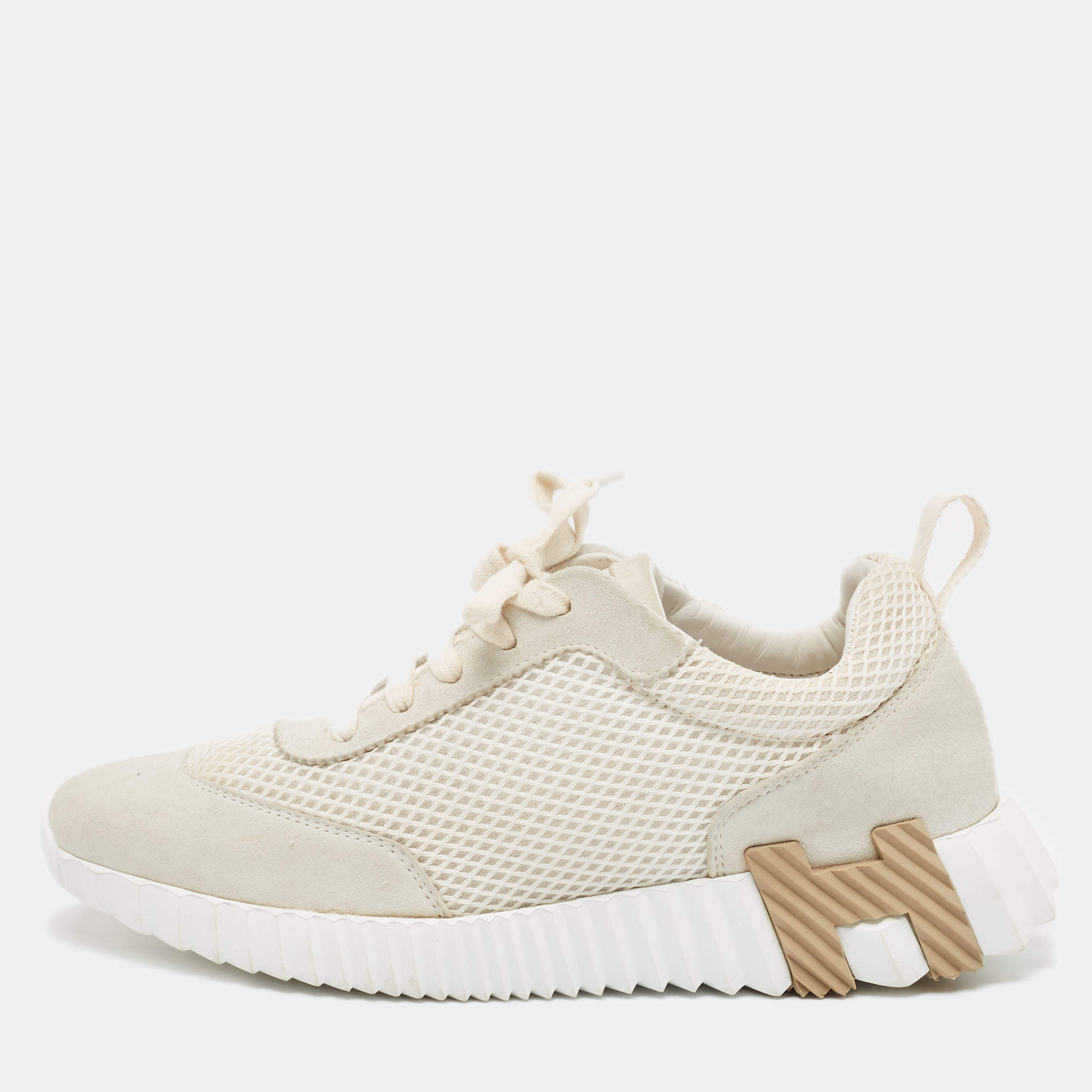 مملوكة مسبقًا Hermes White/Grey Suede and Mesh Bouncing Sneakers Size 38.5