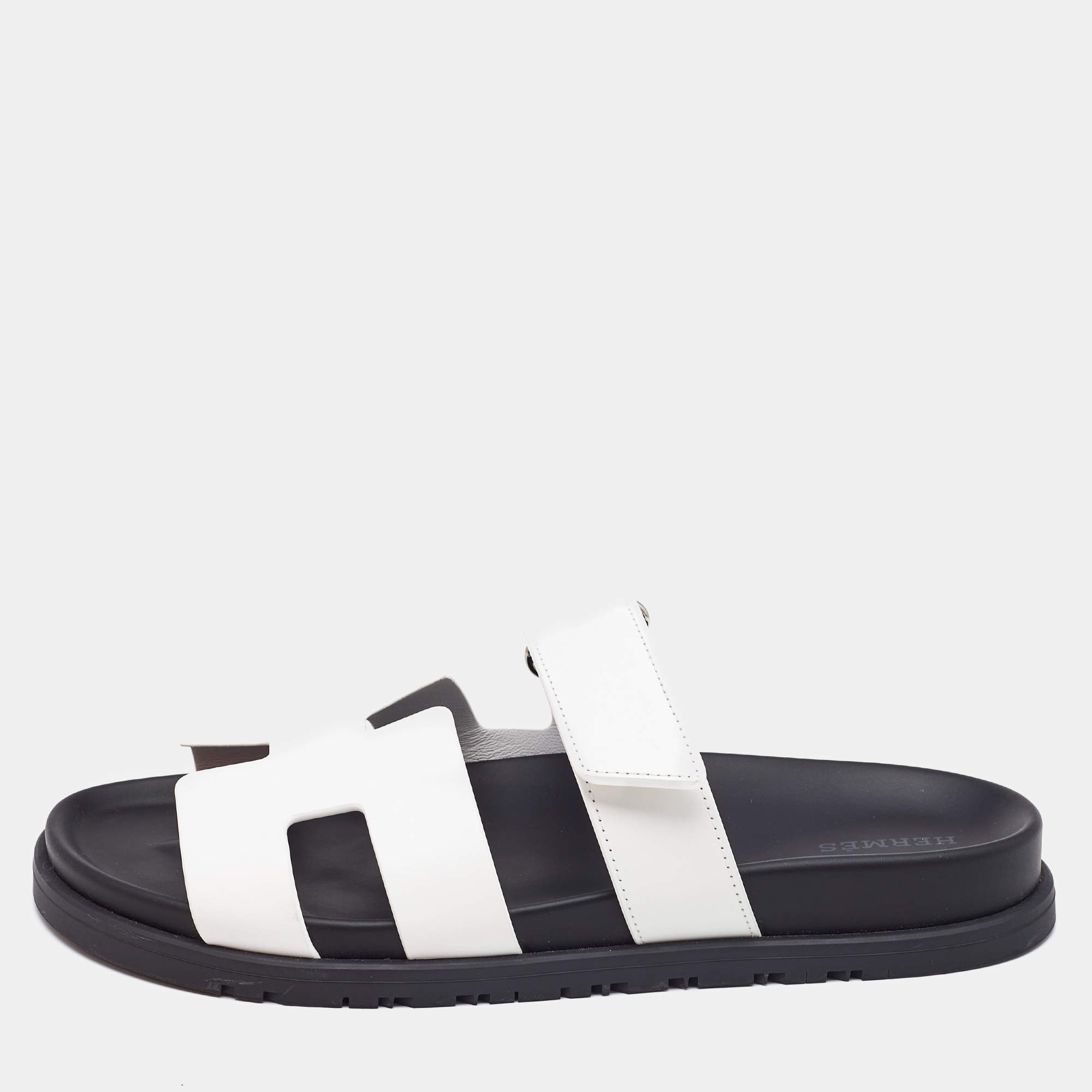 Pre Owned Hermes White Leather Chypre Sandals Size 39.5