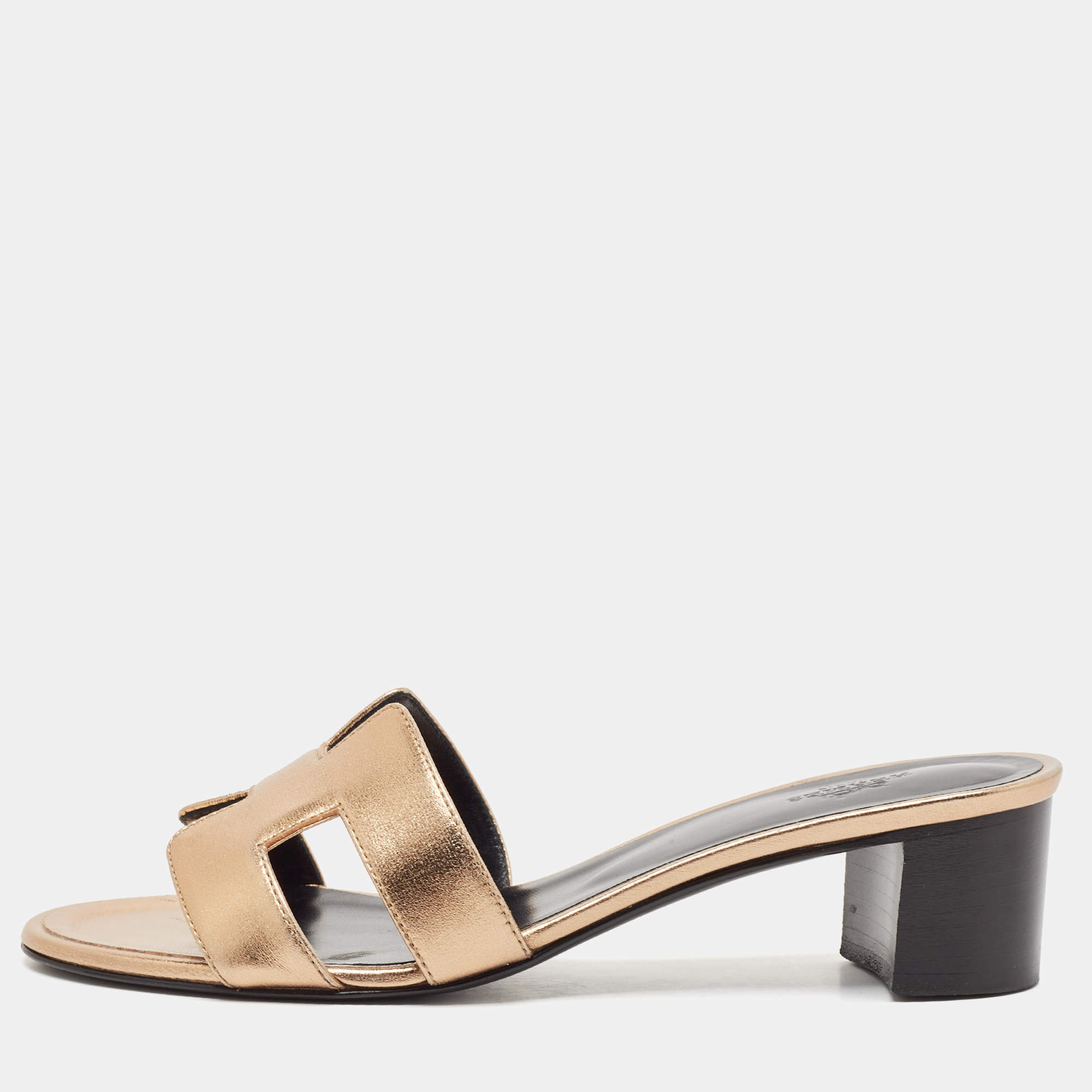 Pre Owned Hermes Metallic Rose Gold Leather Oasis Slide Sandals Size 37.5