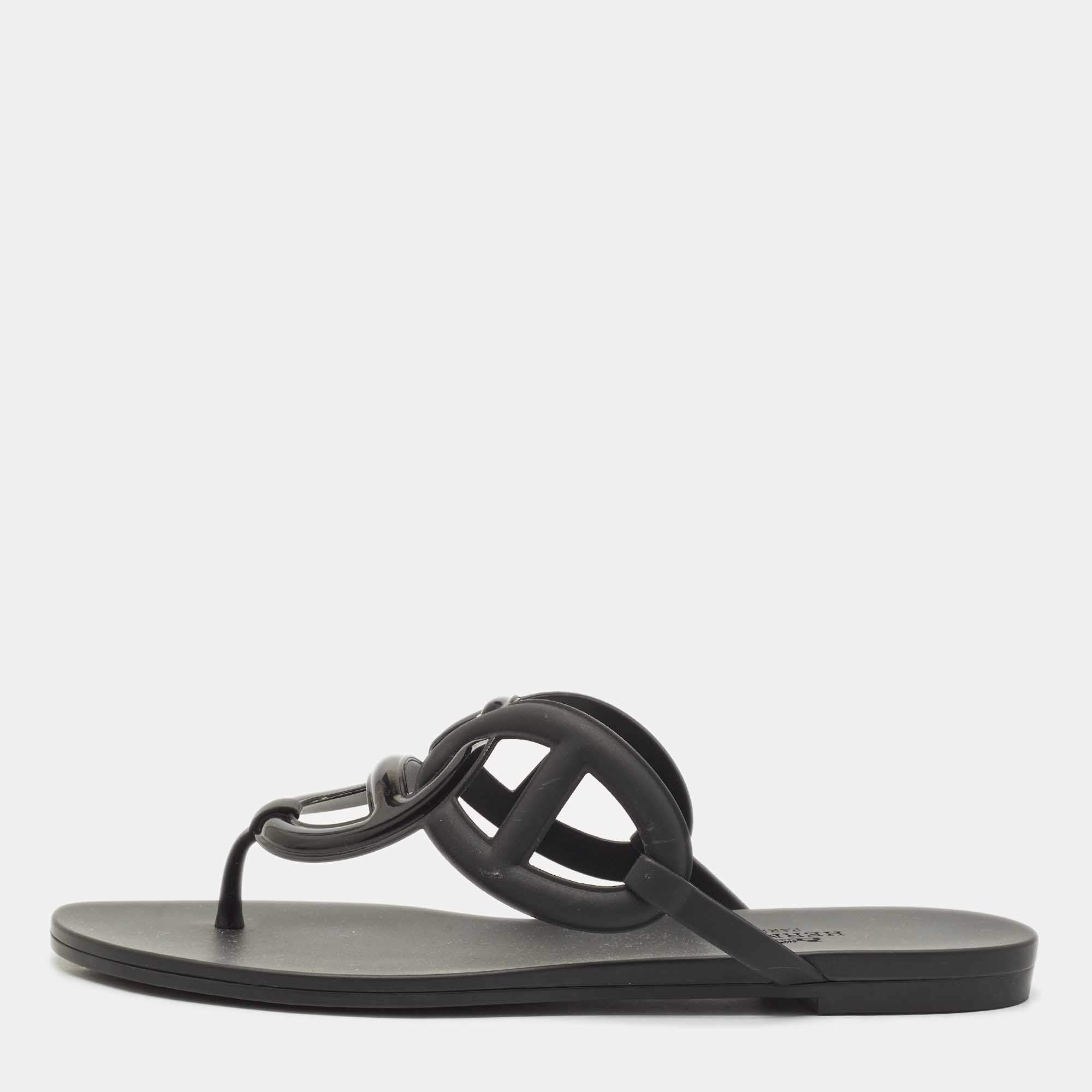 Pre Owned Hermes Black Rubber Egerie Flat Thong Sandals Size 37