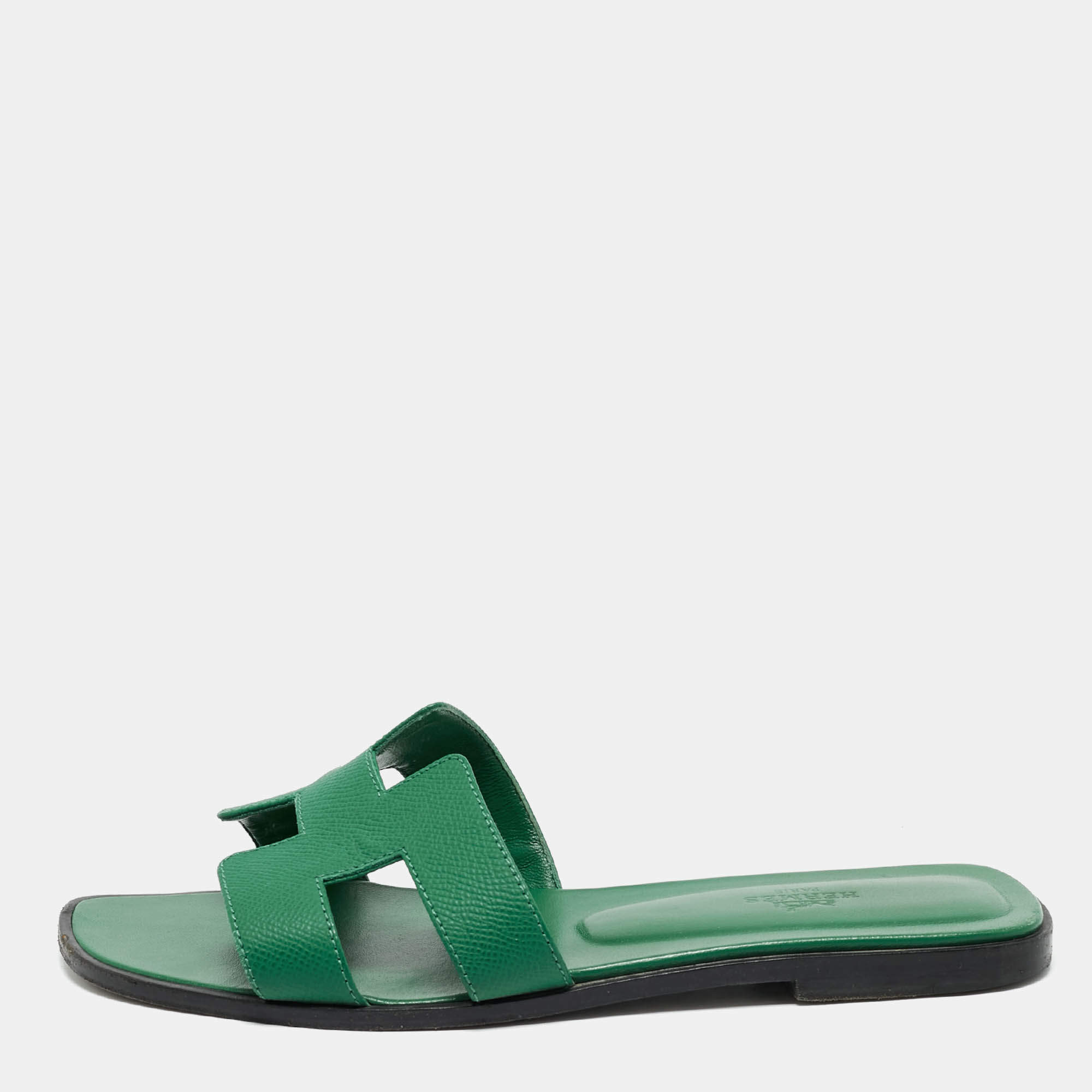 Pre Owned Hermès Green Leather Oran Flat Sandals Size 39