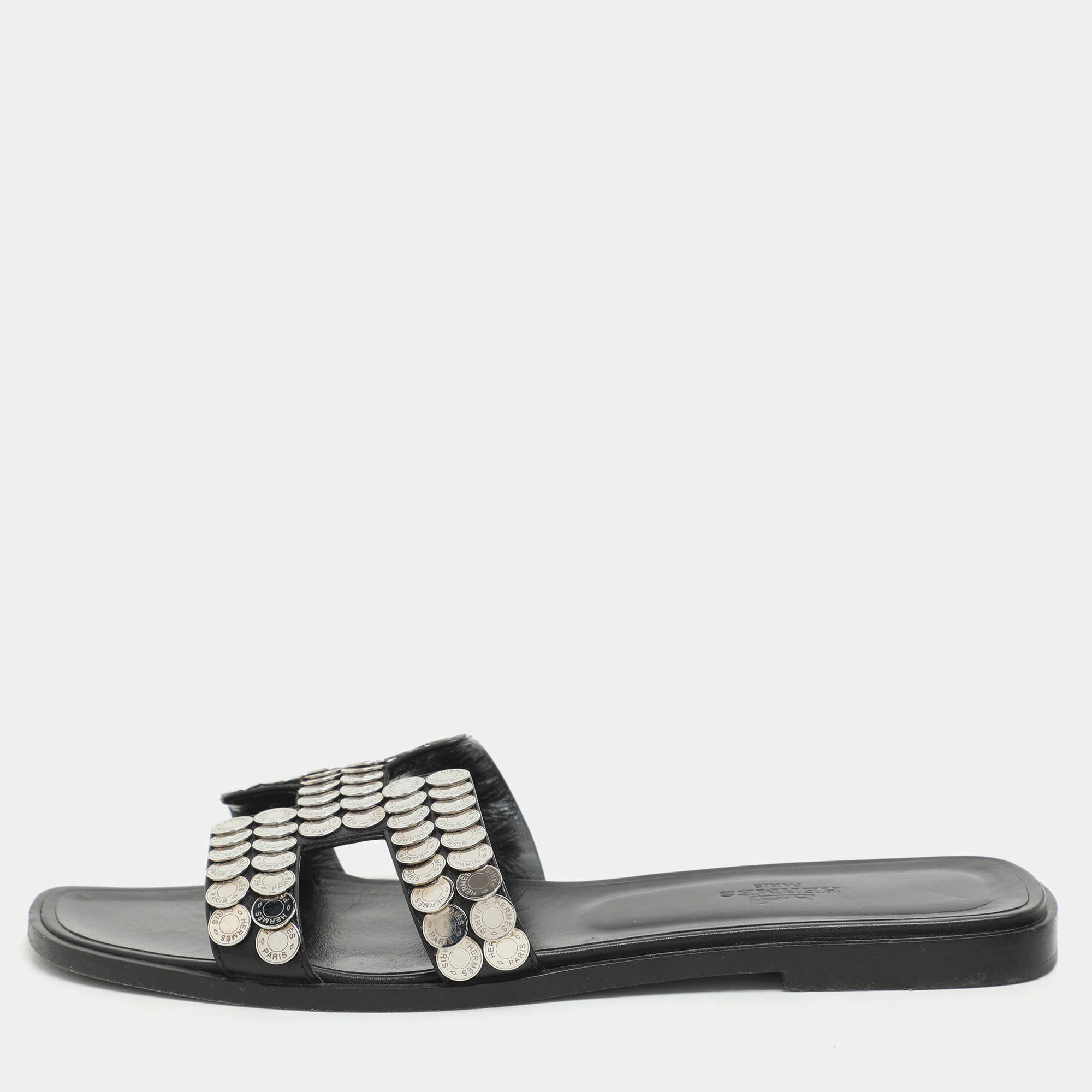 Pre Owned Hermès Black Leather Clou De Selle Embellished Oran Flat Slides Size 39