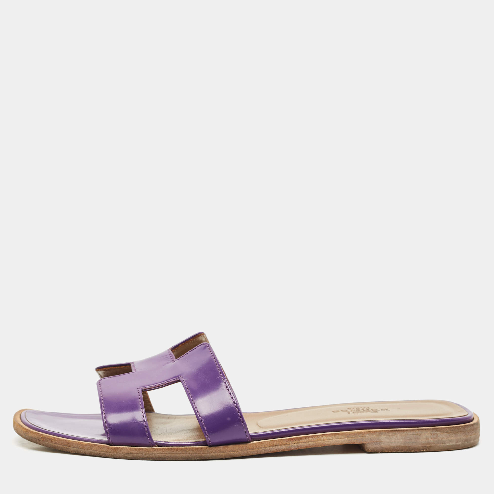 Pre Owned Hermes Purple Patent Leather Oran Flat Slides Size 36.5