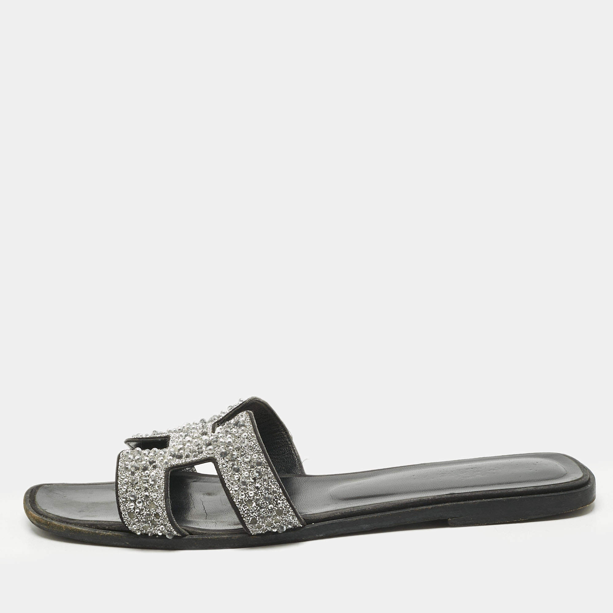 Pre Owned Hermes Silver Leather Crystal Embellished Oran Flat Slide Size 41.5