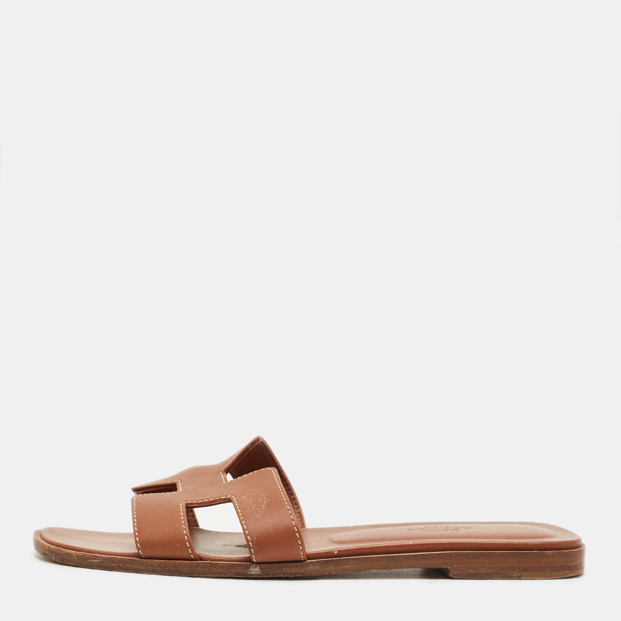 Pre Owned Hermes Brown Leather Oran Flat Sandals Size 36.5