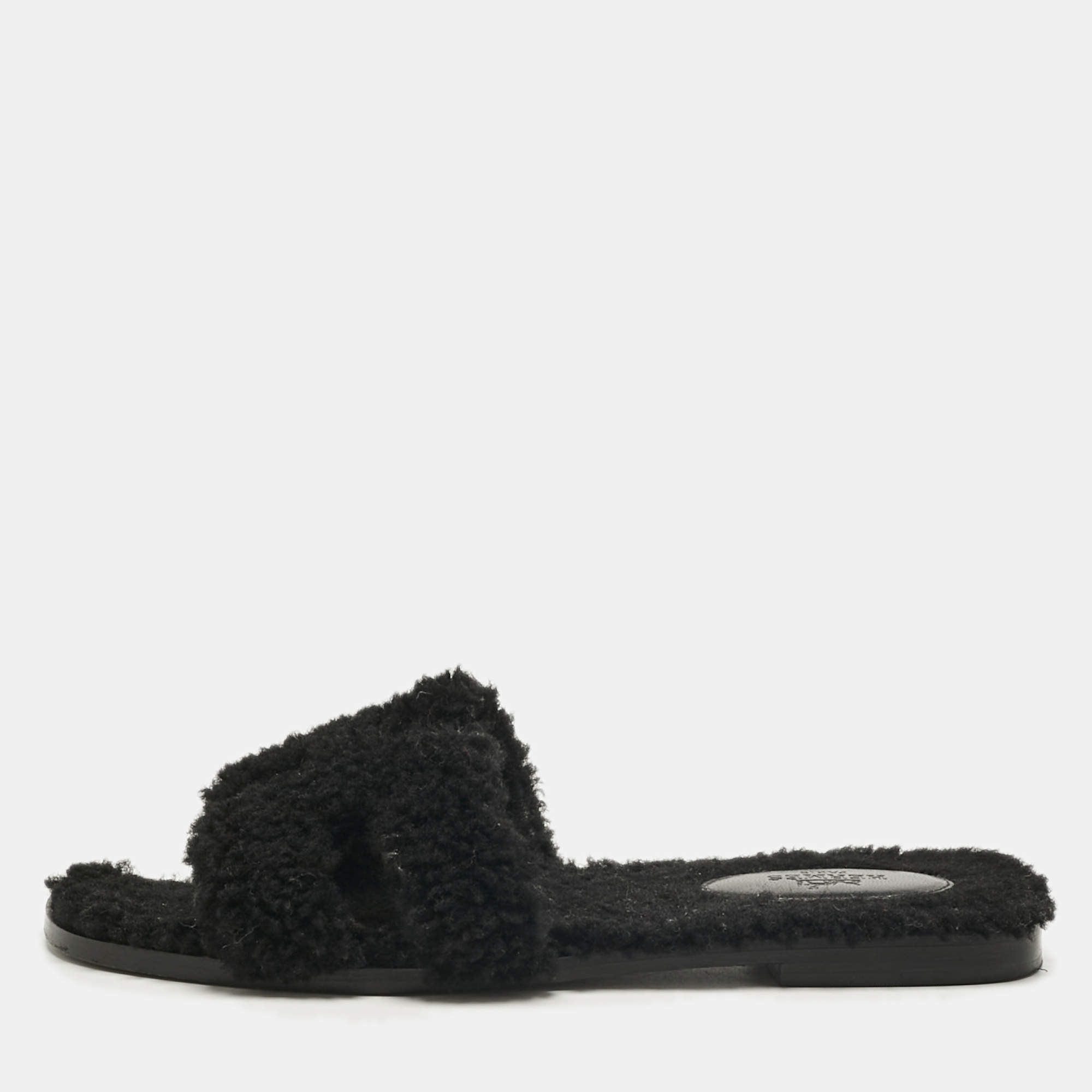 Pre Owned Hermès Black Shearling Fur Oran Flat Slides Size 38