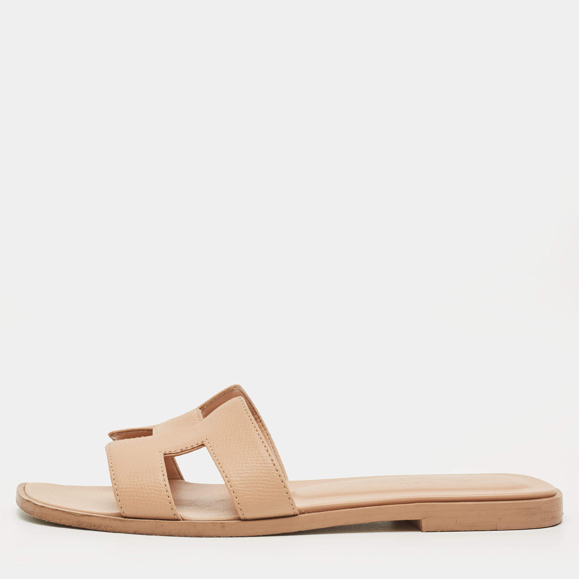 Pre Owned Hermes Beige Leather Oran Flat Slide Size 37
