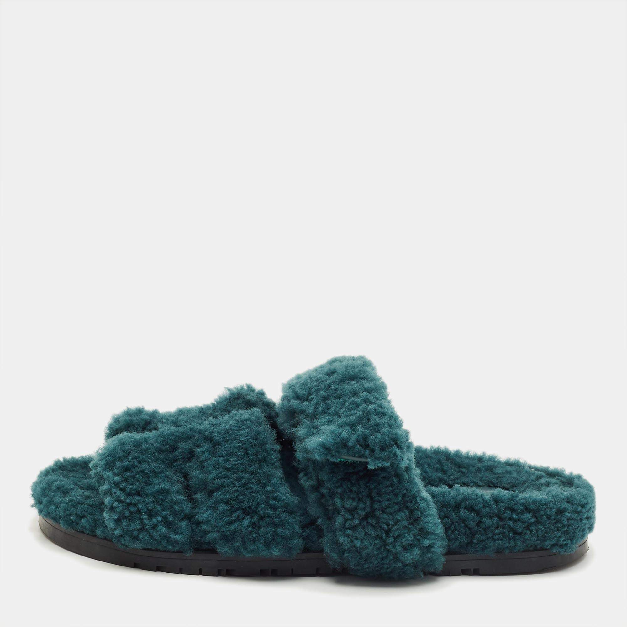 Pre Owned Hermès Teal Green Shearling Fur Chypre Flat Sandals Size 38