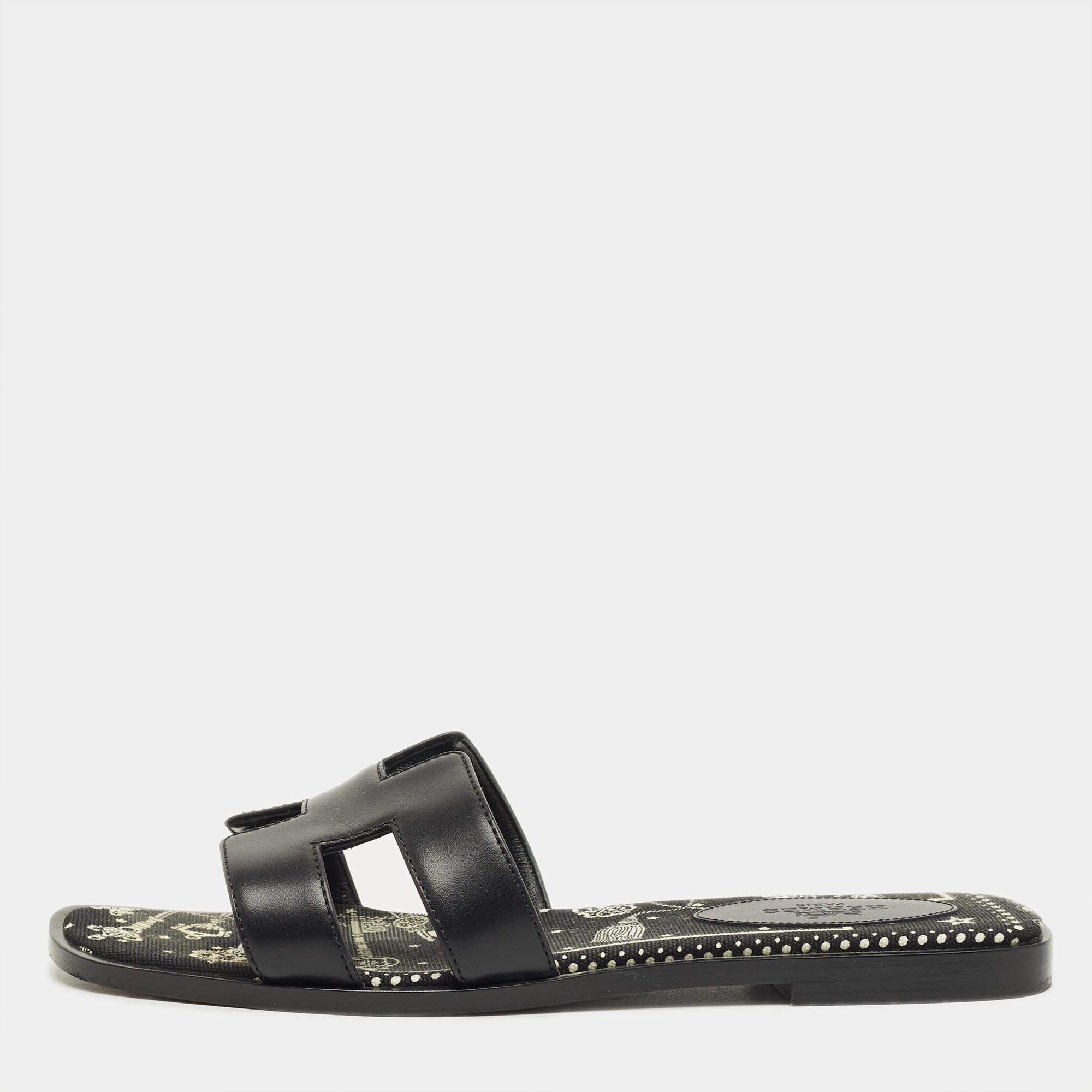 Pre Owned Hermes Black Leather Oran Flat Slides Size 36.5