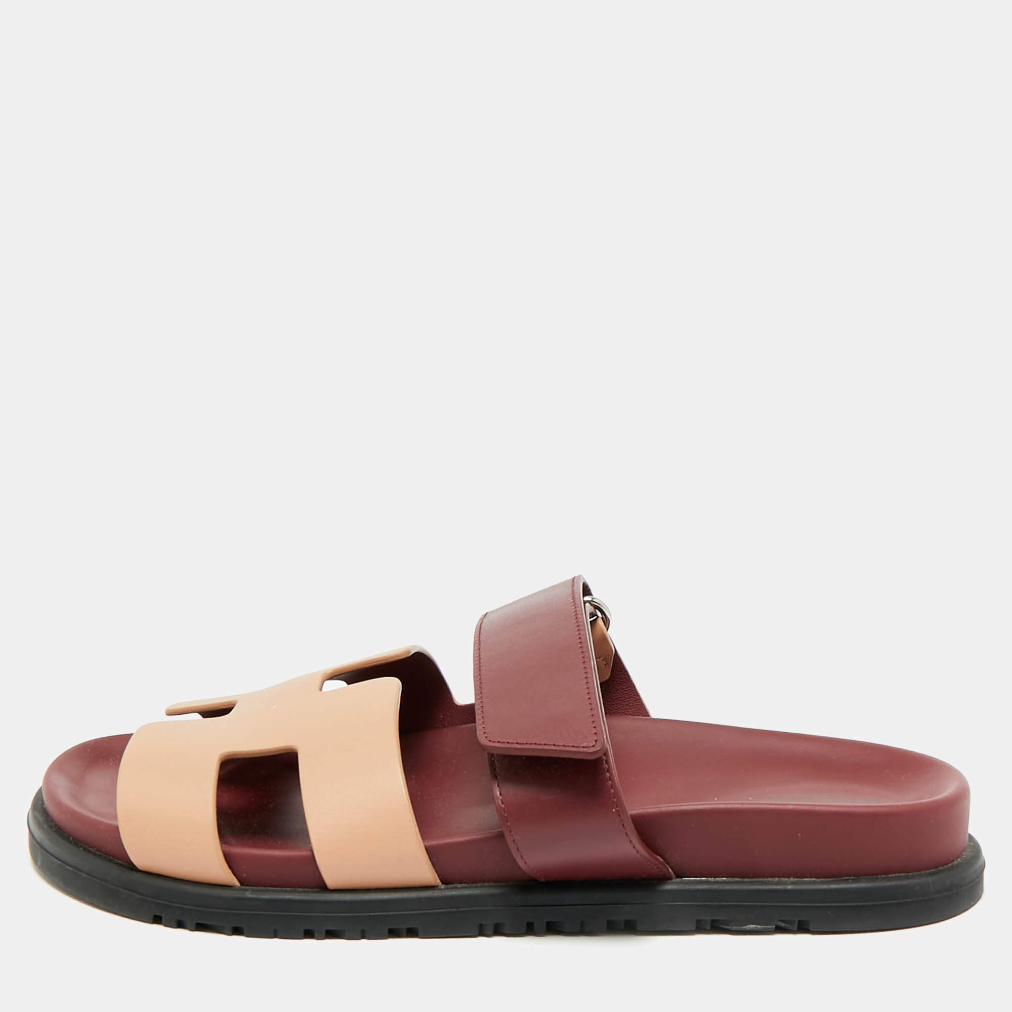 Pre Owned Hermes Chypre Size 37.5 Burgundy/Beige Leather Flat Sandals