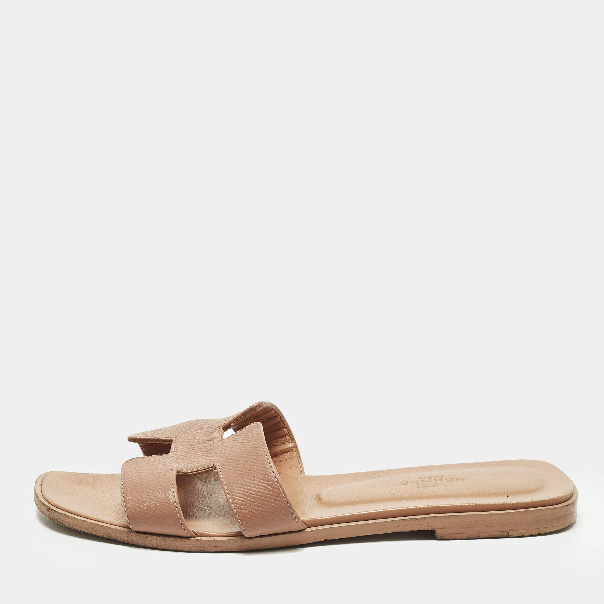 مملوكة مسبقًا Hermes Oran Size 38 Beige Leather Flat Slides