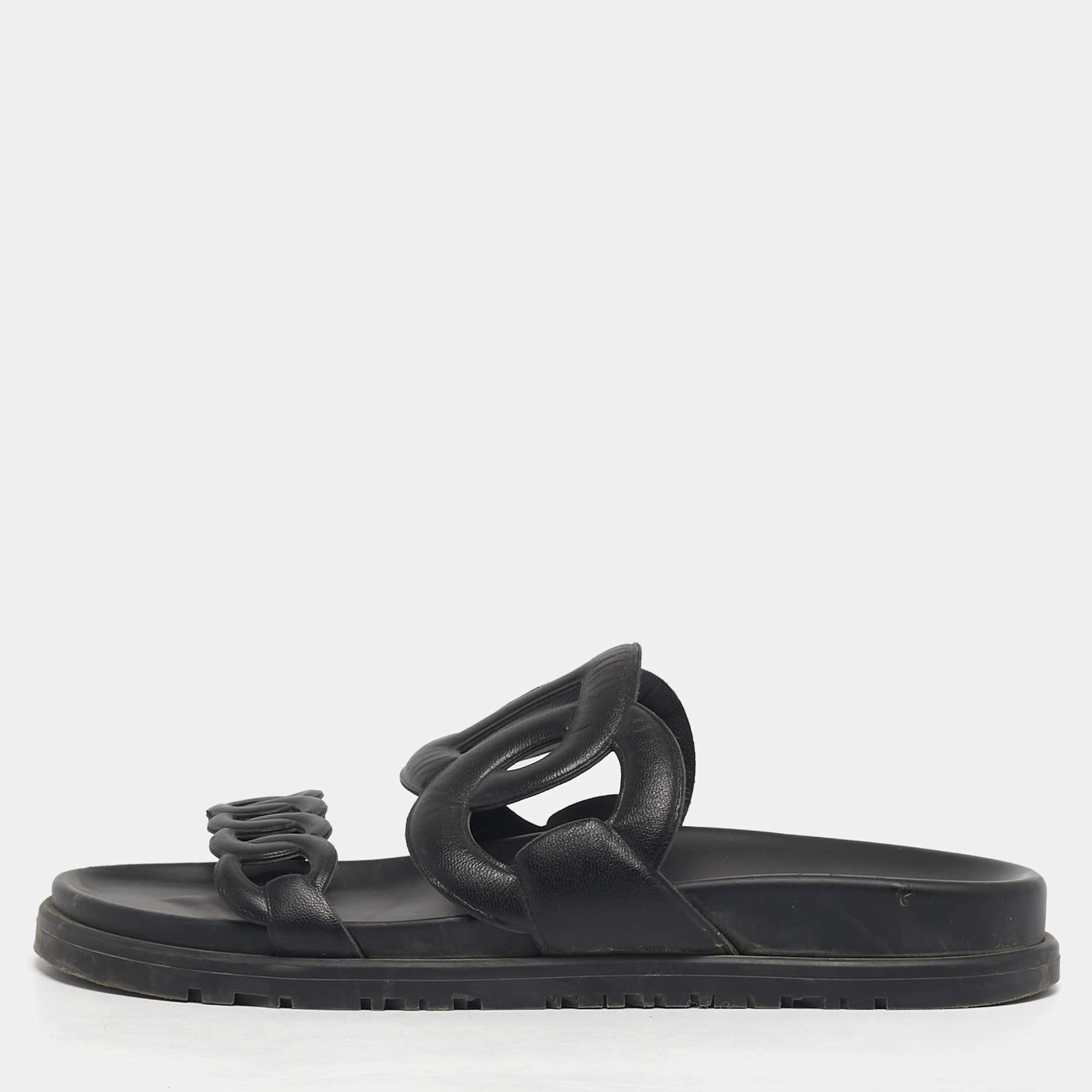 مملوكة مسبقًا Hermes Extra Size 36 Black Leather Flat Sandals