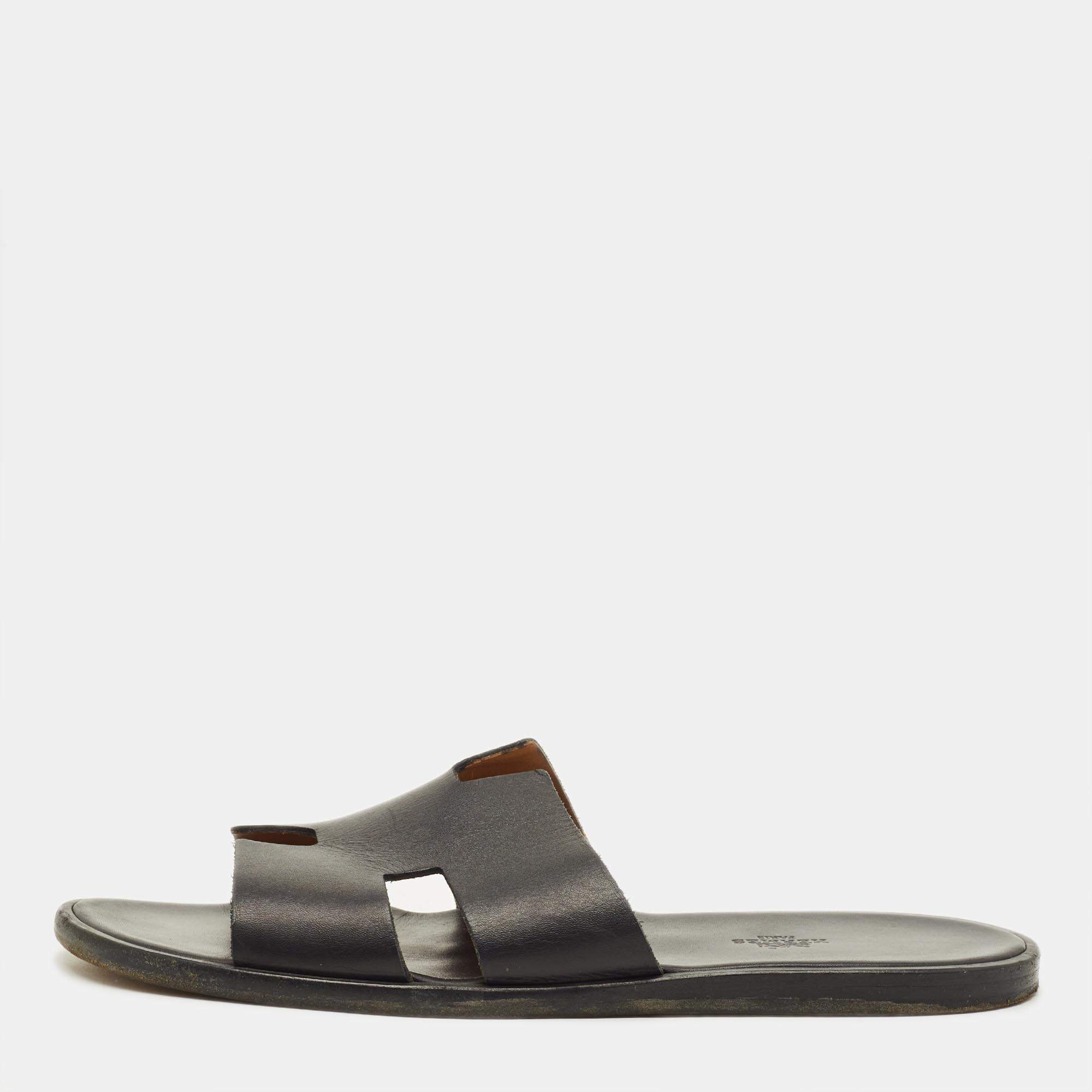 مملوكة مسبقًا Hermès Izmir Size 45 Black Leather Flat Sandals