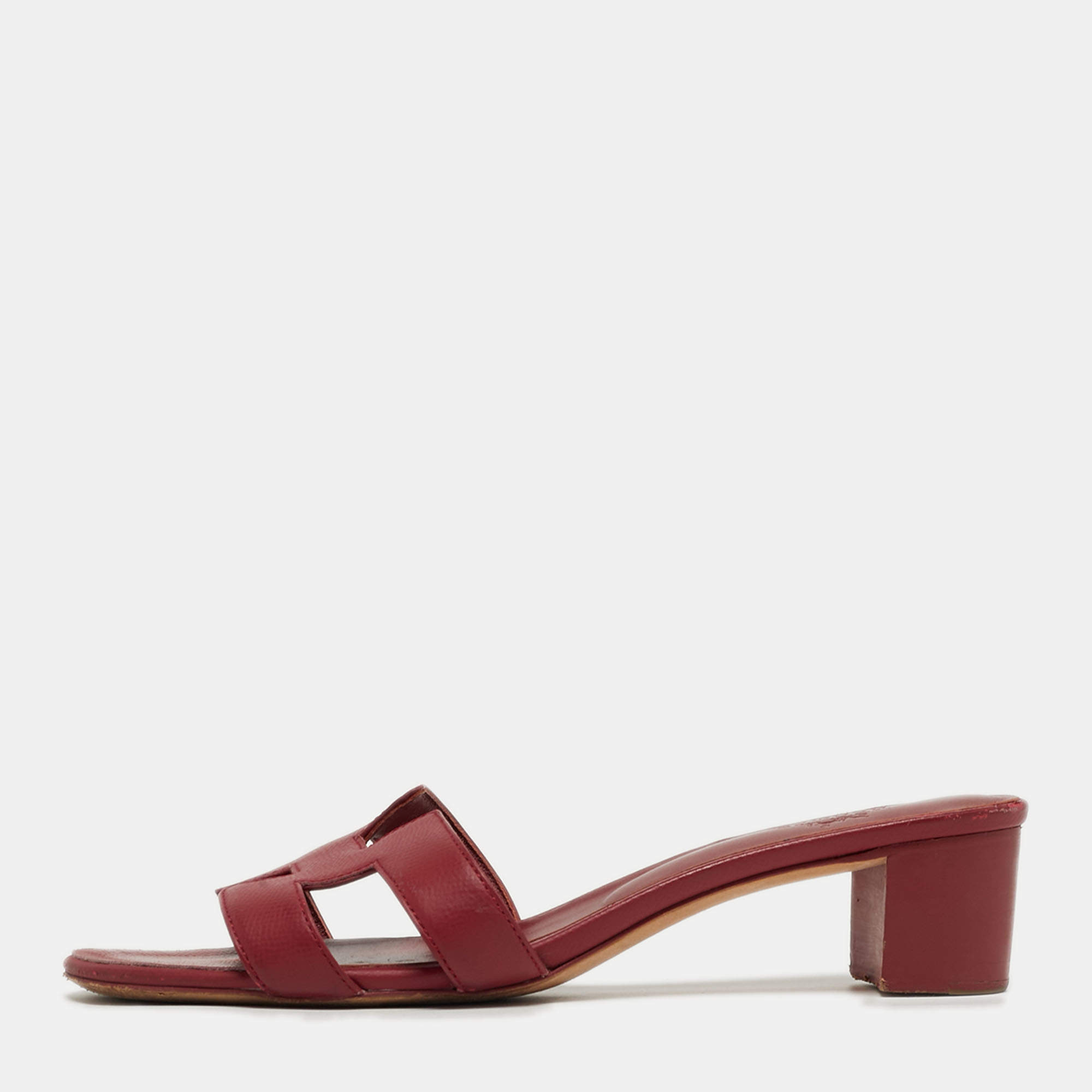 مملوكة مسبقًا Hermes Oran Size 41 Burgundy Leather Block Heel Slide Sandals