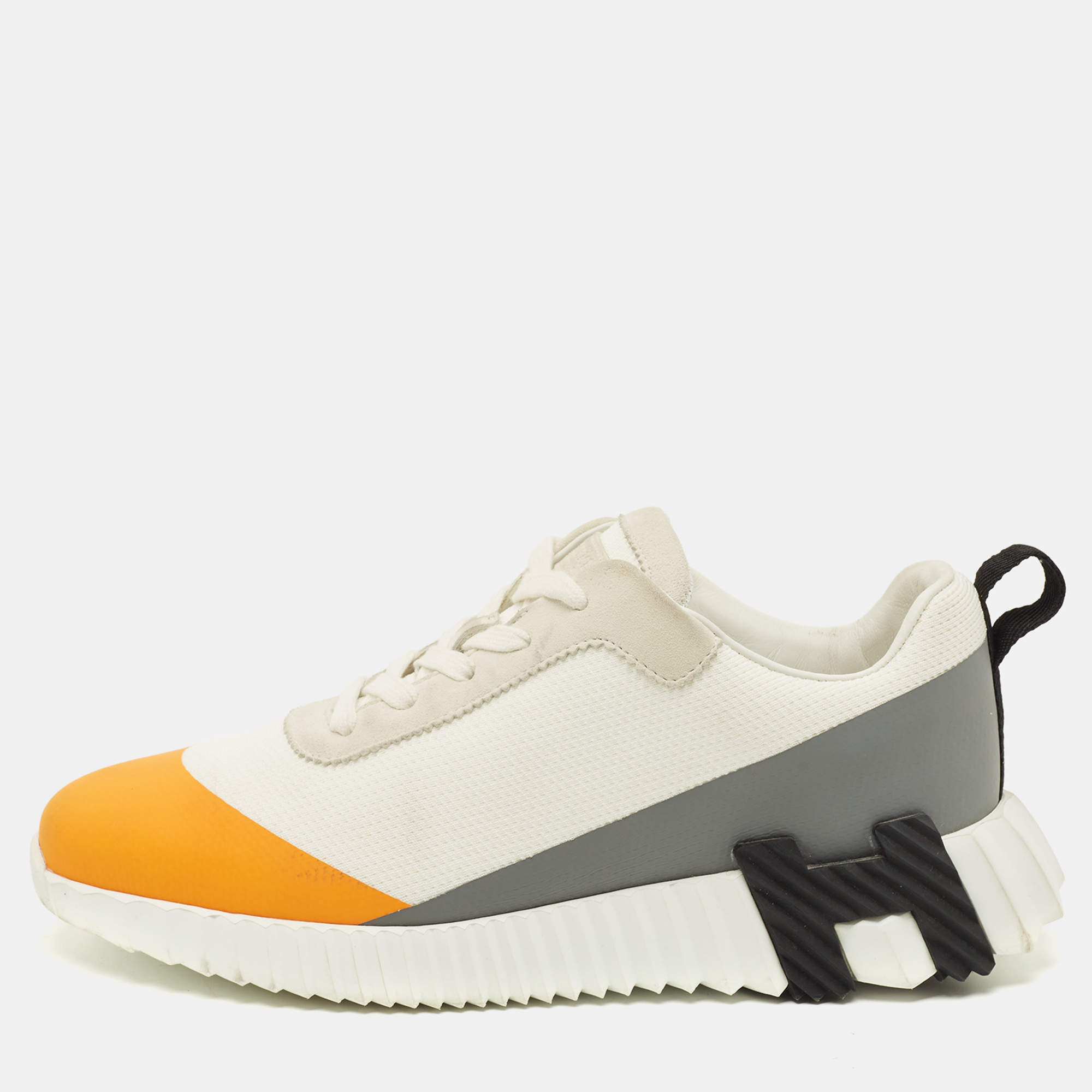 مملوكة مسبقًا حذاء رياضي هيرمس جلد وسويدي أبيض/رمادي مقاس 37.5