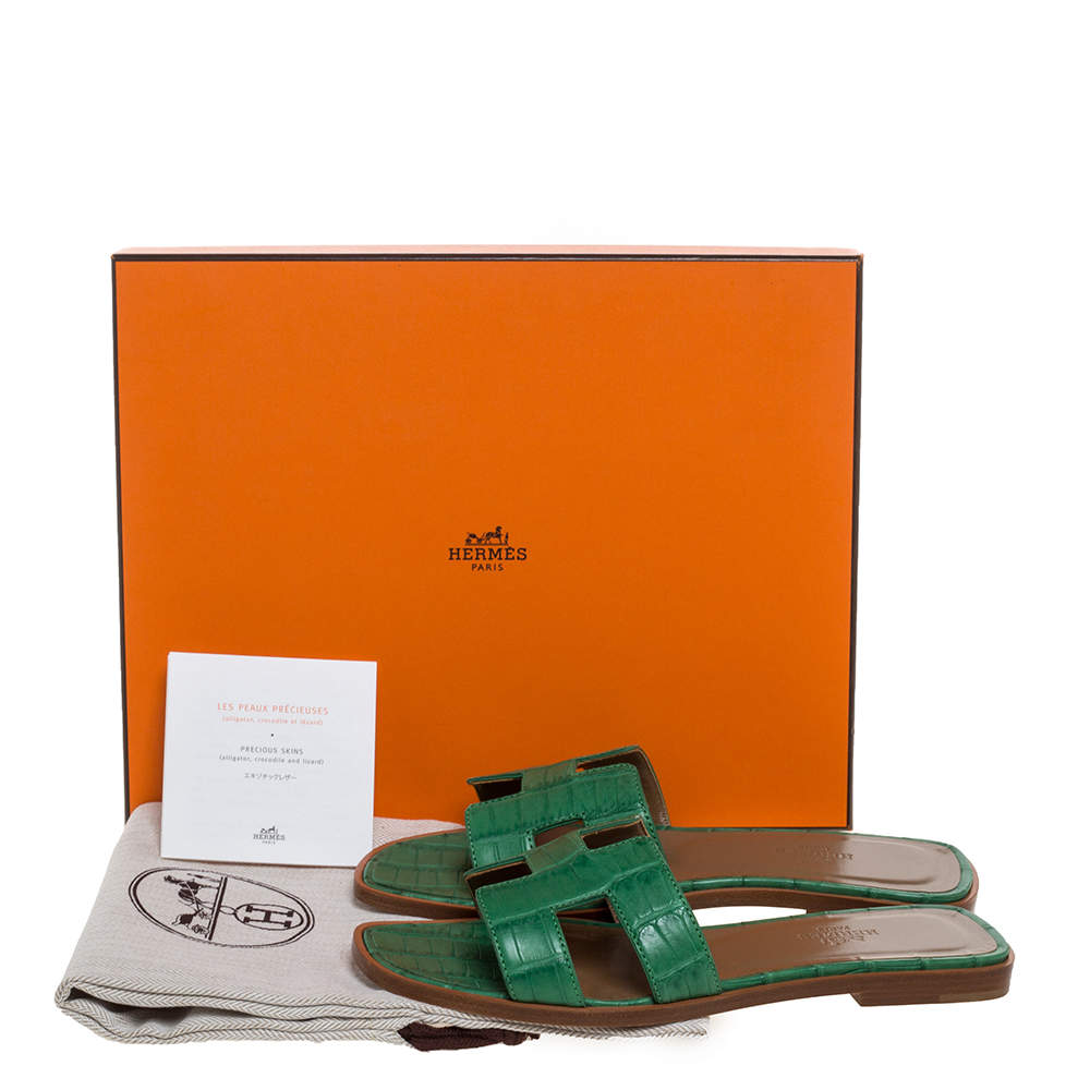 Hermes Green Matt Crocodile Oran Flat Sandals Size 36 Hermes