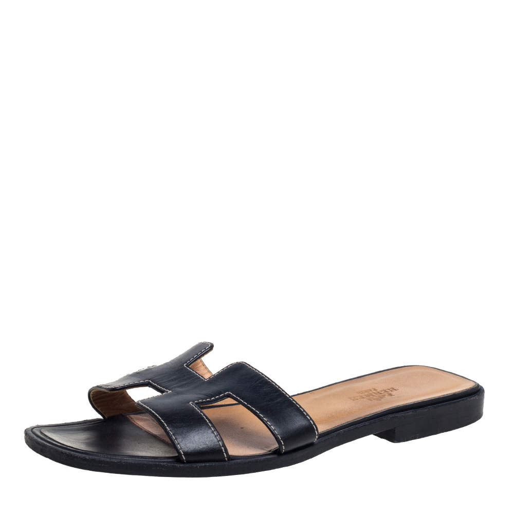 Pre Owned Hermes Black Leather Oran Flat Slides Size 36