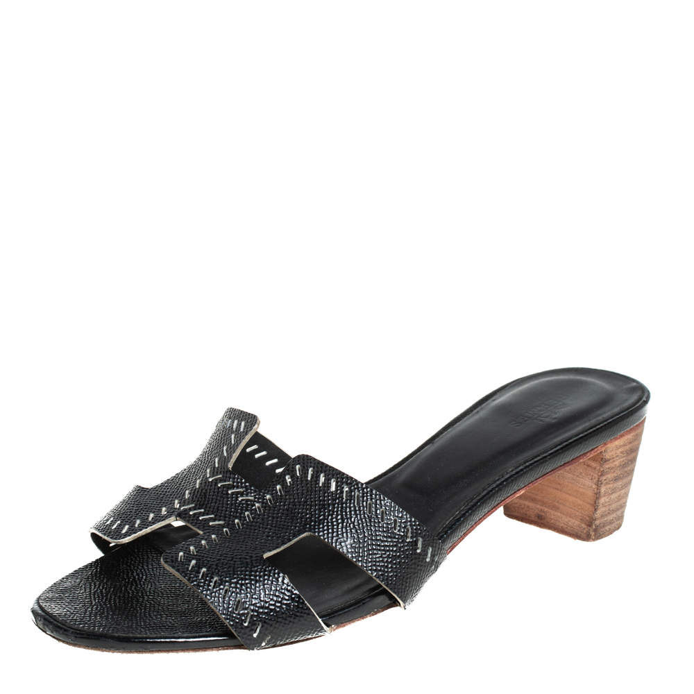 Pre Owned Hermès Black Leather Oasis Slides Sandals Size 39