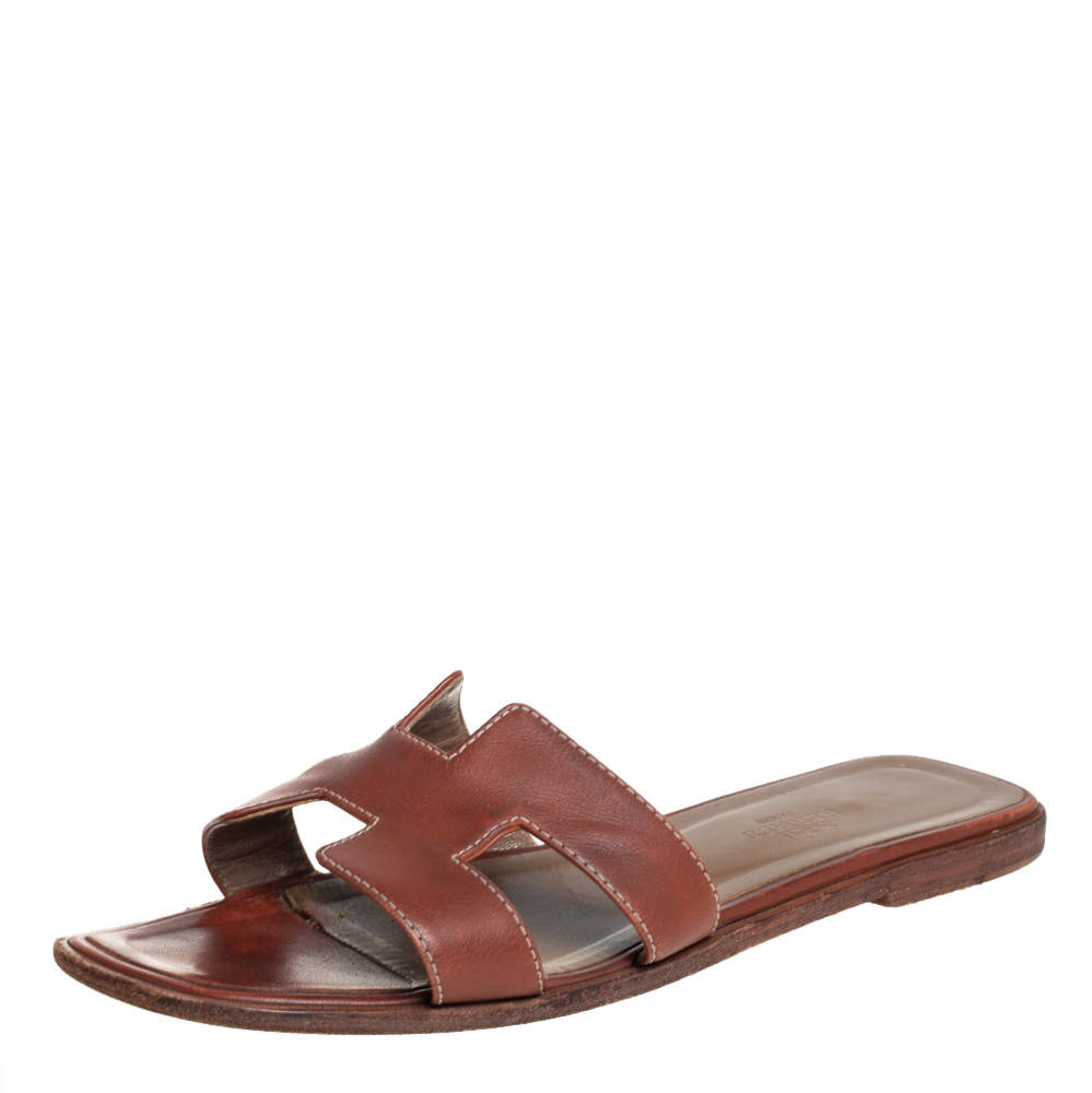 Pre Owned Hermes Brown Leather Oran Flat Sandals Size 37.5