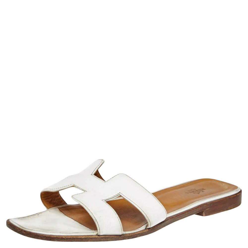 Pre Owned Hermes White Leather Oran Flats Size 41