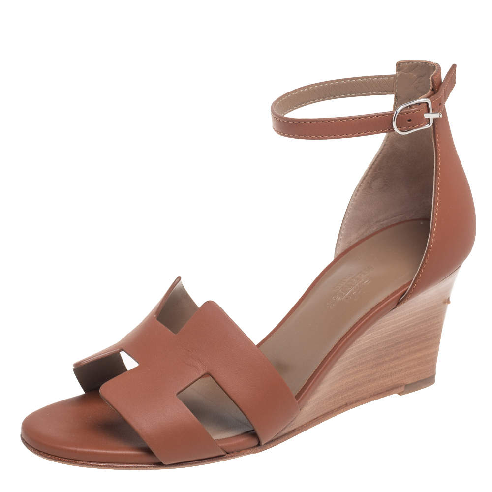 مملوكة مسبقًا Hermes Brown Leather Legend Wedge Ankle Strap Sandals Size 36