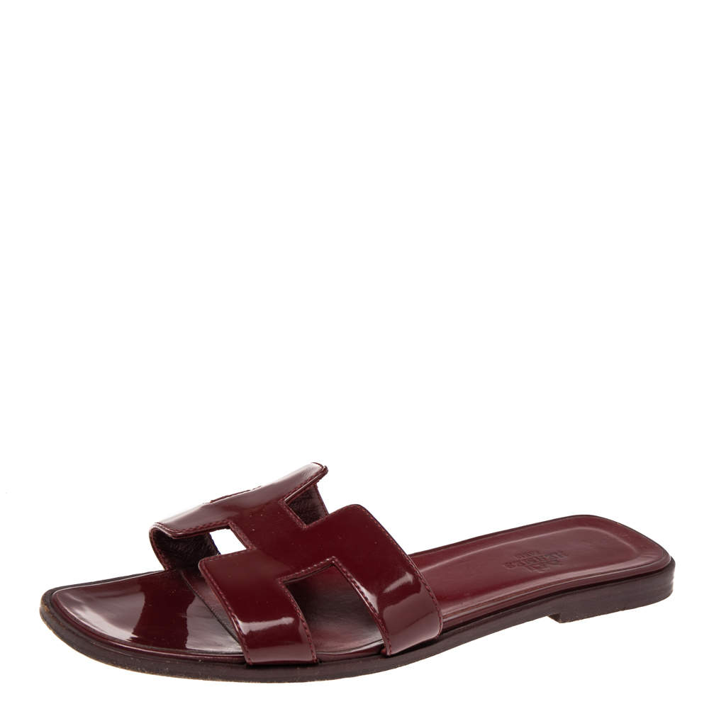 Pre Owned Hermes Burgundy Patent Leather Oran Sandals Size 38.5