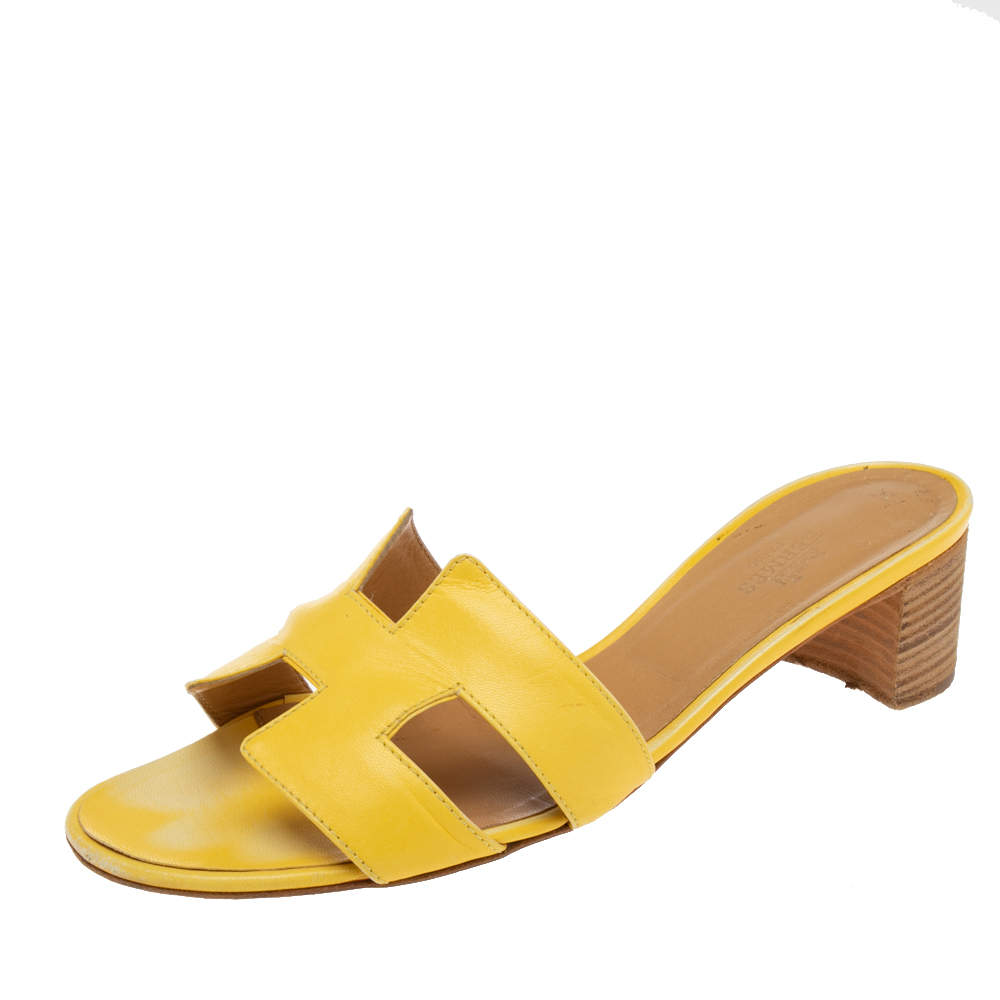 Pre Owned Hermes Yellow Leather Oasis Slide Sandals Size 38