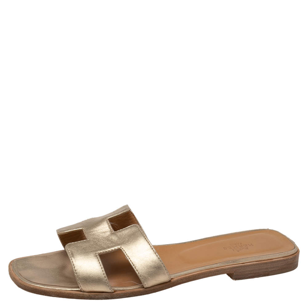 Pre Owned Hermes Gold Leather Oran Flat Slides Size 40