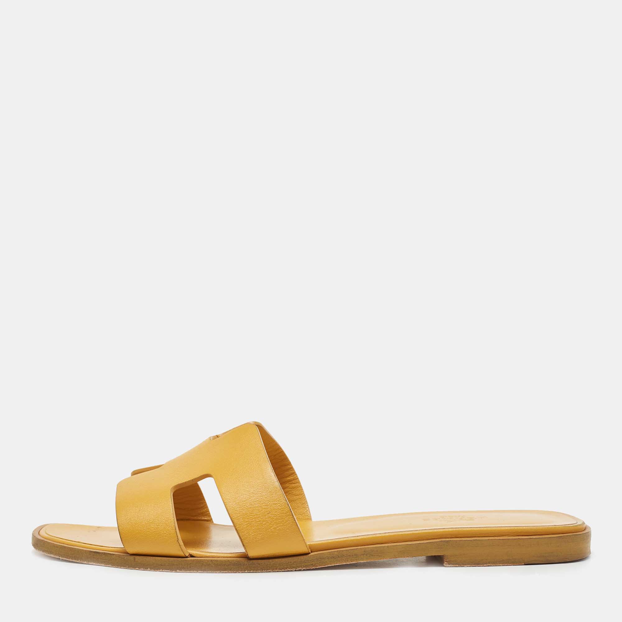 Pre Owned Hermes Yellow Leather Oran Flat Slides Size 39.5