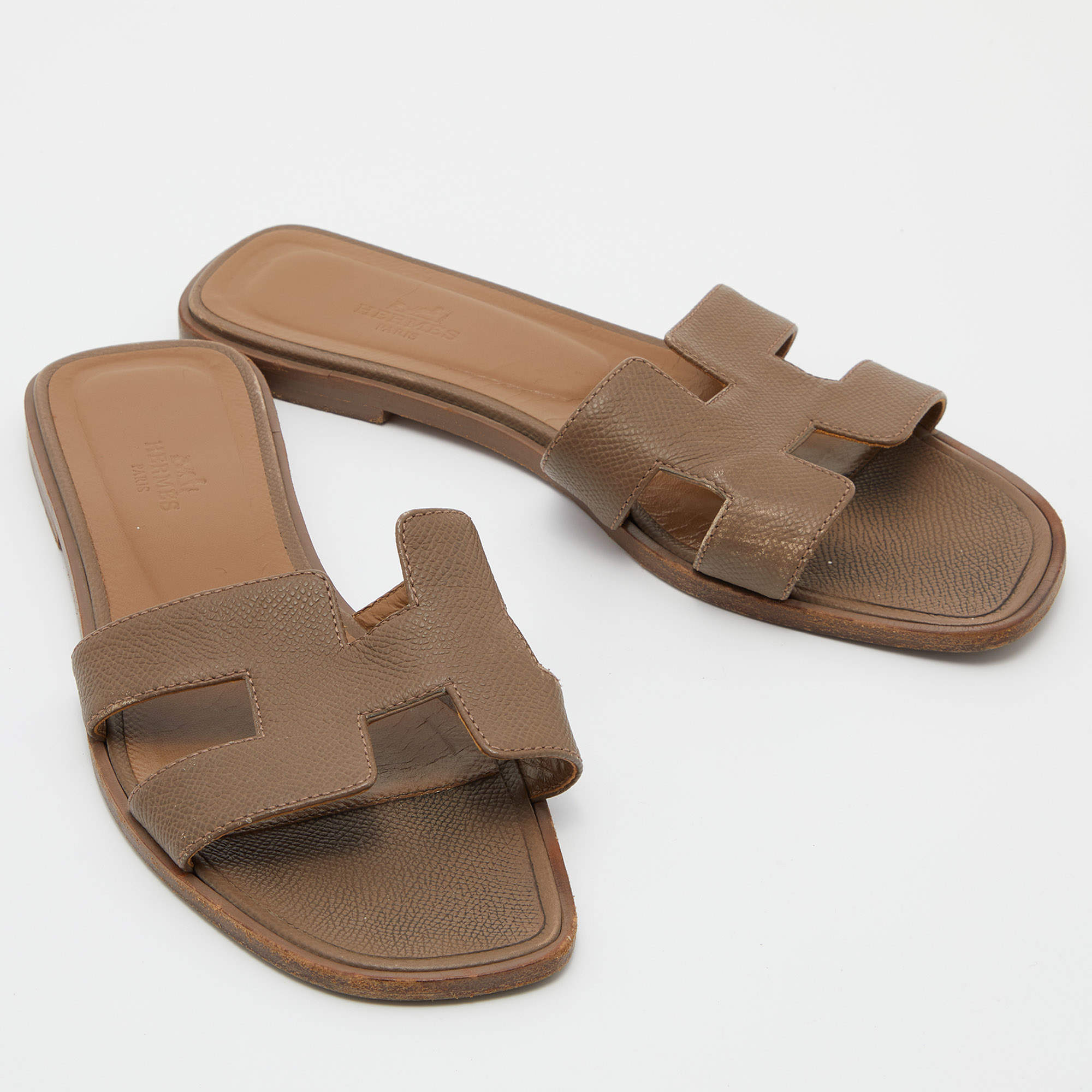 Hermes Oran Sandals Etoupe Epsom Leather Flat Shoes 38.5