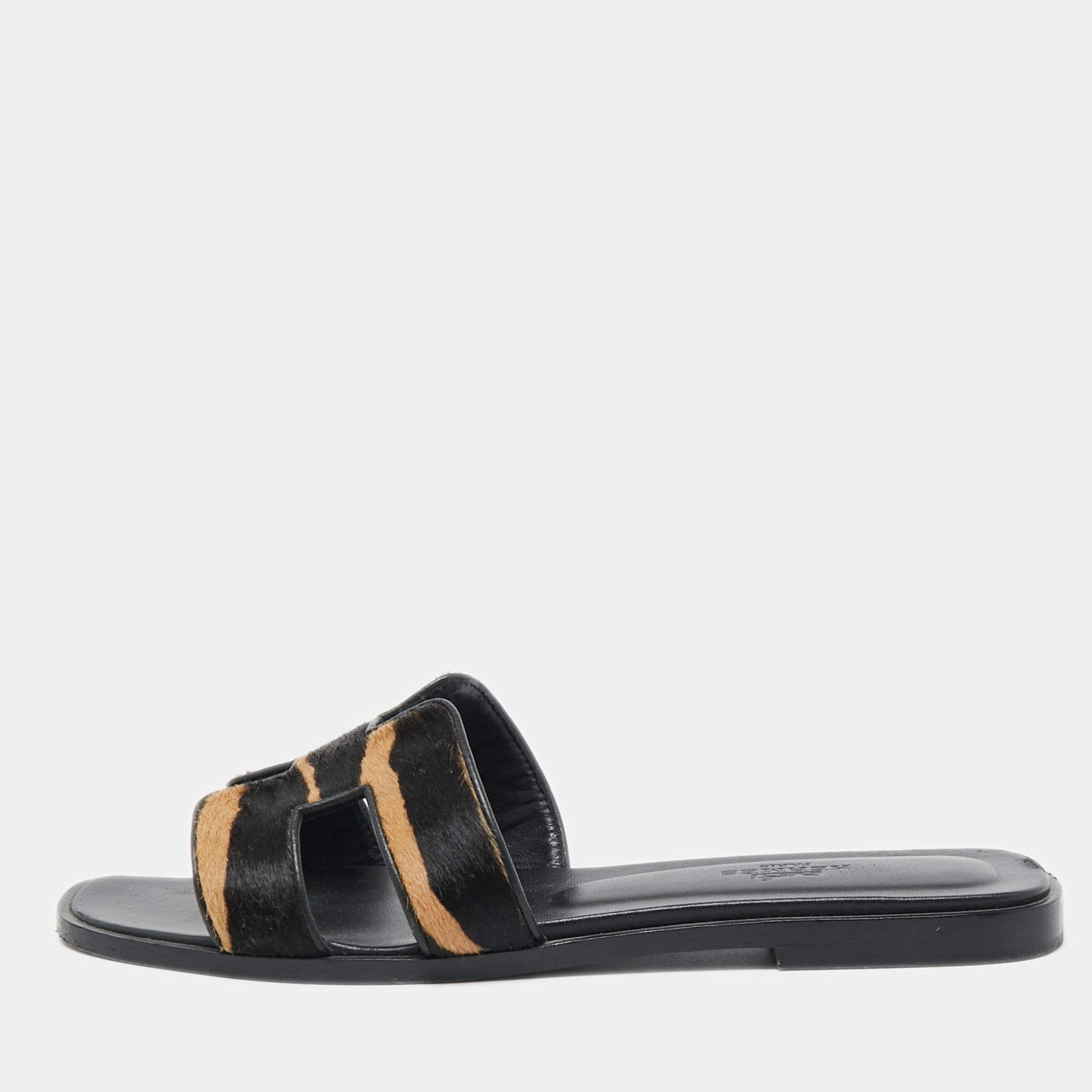 Hermes Two Tone Calf Hair Oran Flat Slides Size 37