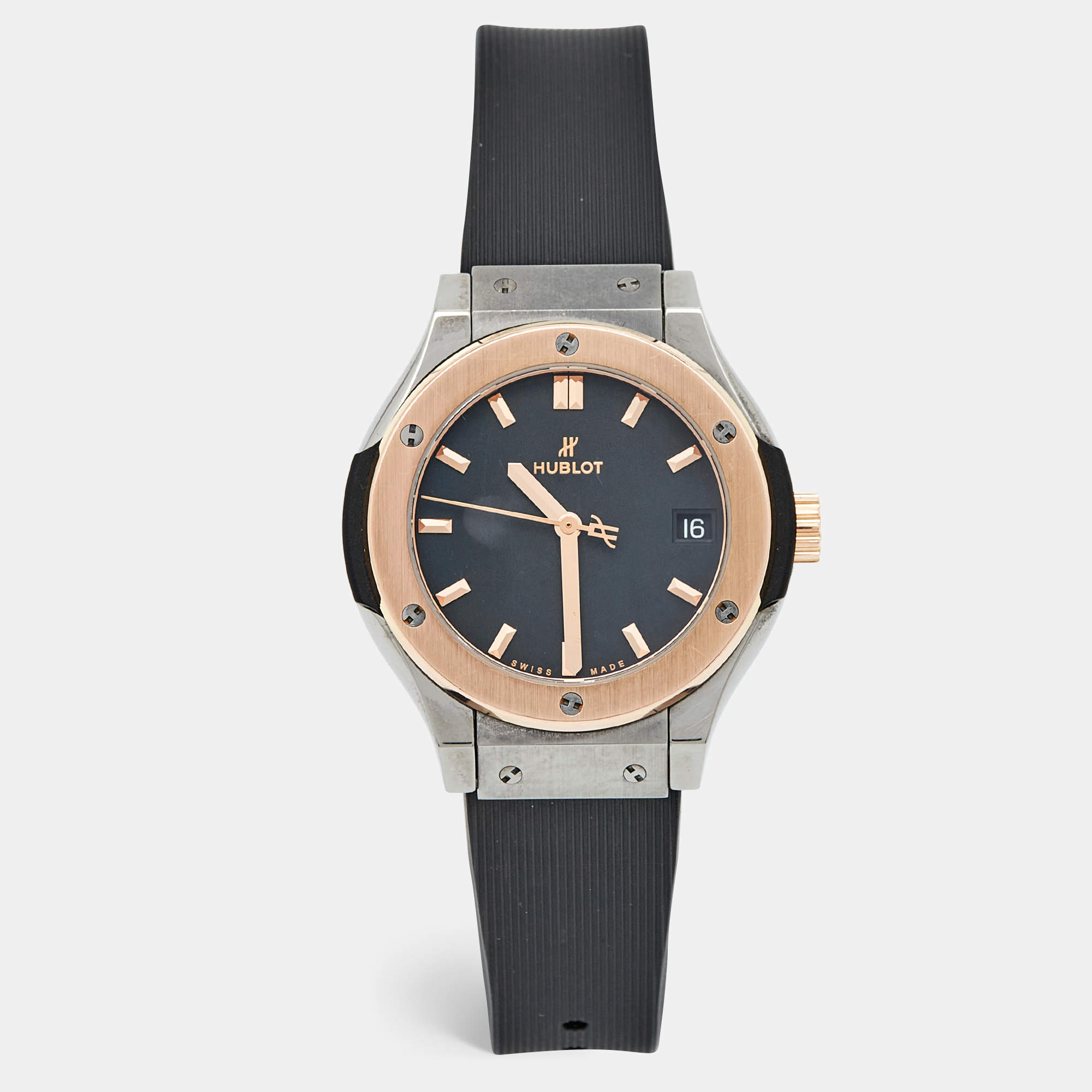 Hublot Black 18K Rose Gold Titanium Rubber Classic Fusion 581.NO.1480.RX Women's Wristwatch 33 mm