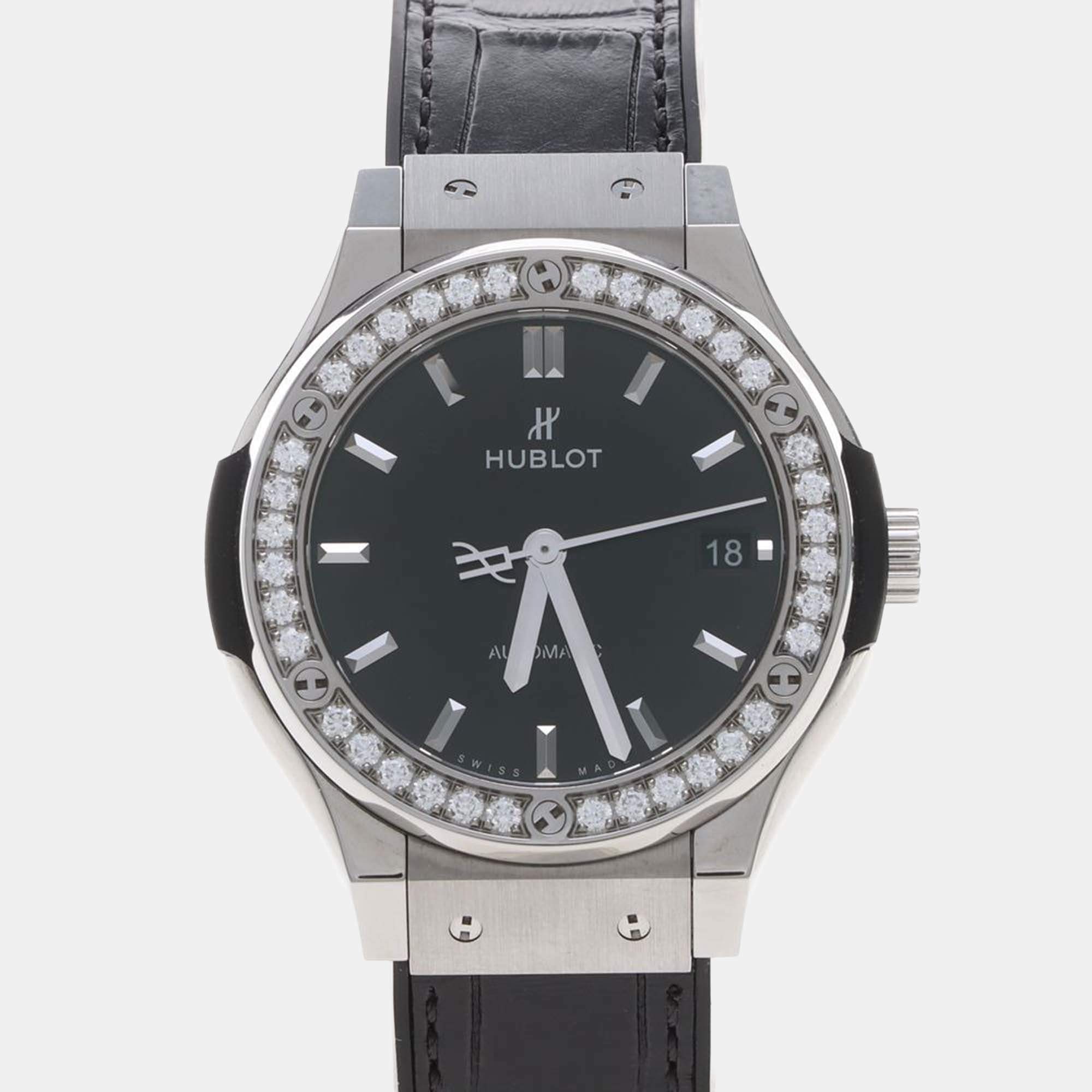 Pre Owned Hublot Classic Fusion 565.NX.1470.LR.1204 Automatic Black Diamonds Titanium Women's Wristwatch 38mm