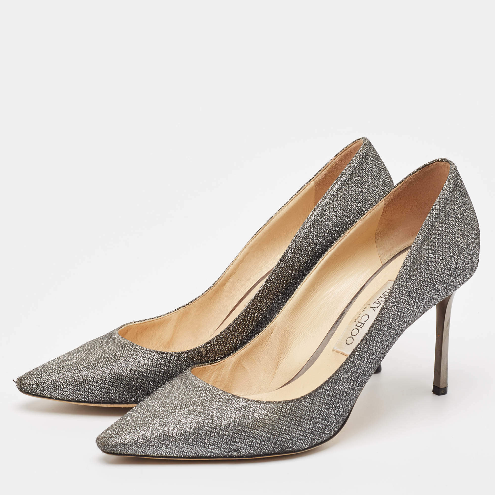 مملوكة مسبقًا Jimmy Choo Silver Glitter Romy Pumps Size 39